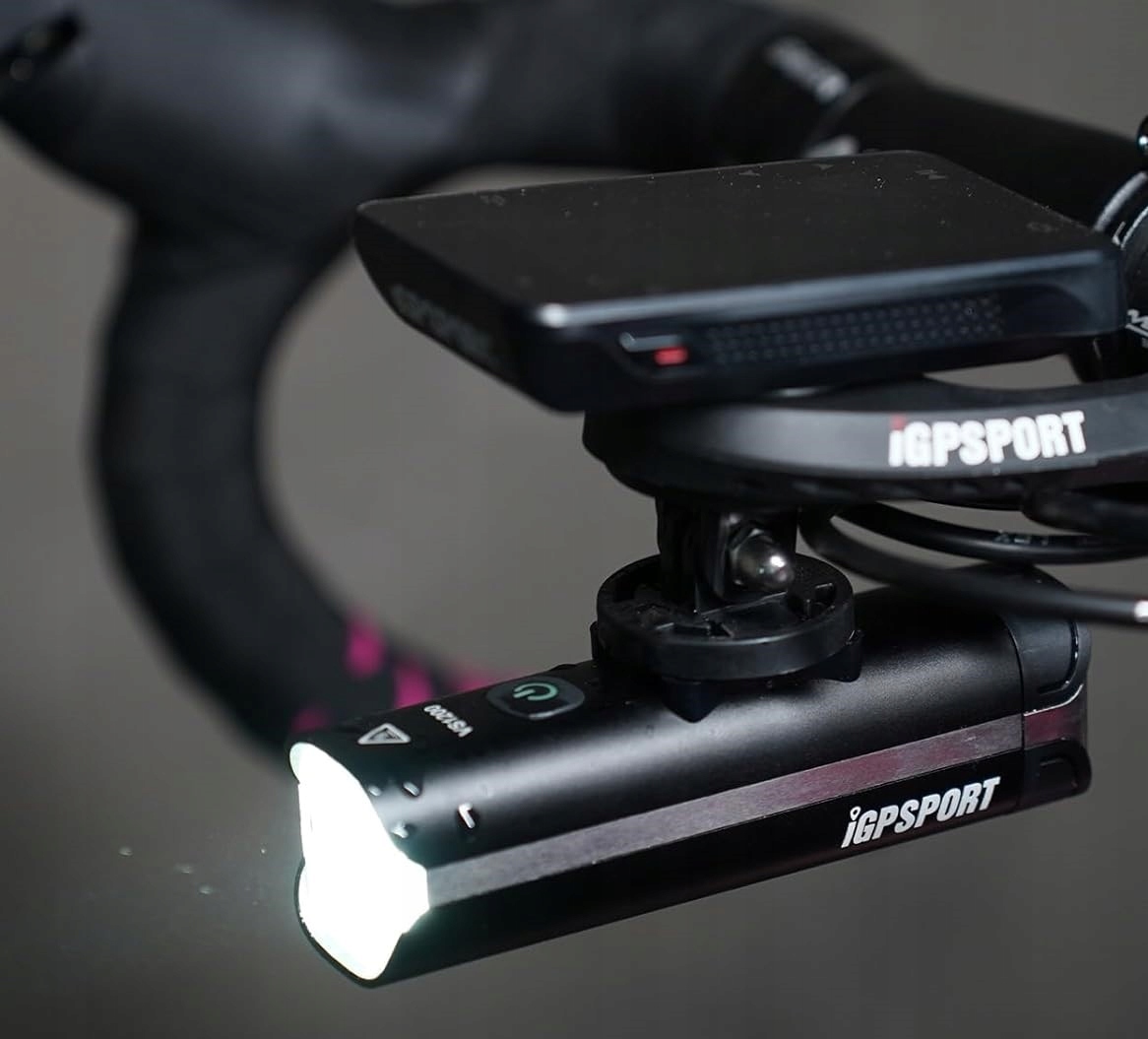 Inteligentna lampka rowerowa iGPSport VS1200 z uchwytem M80 Kod producenta 18159