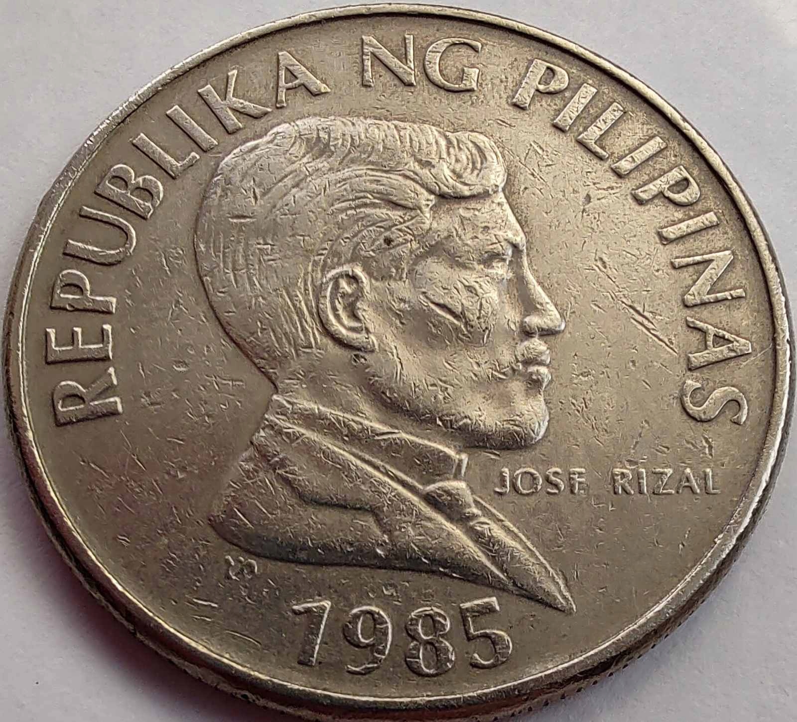 3238 - Filipiny 1 Peso, 1985