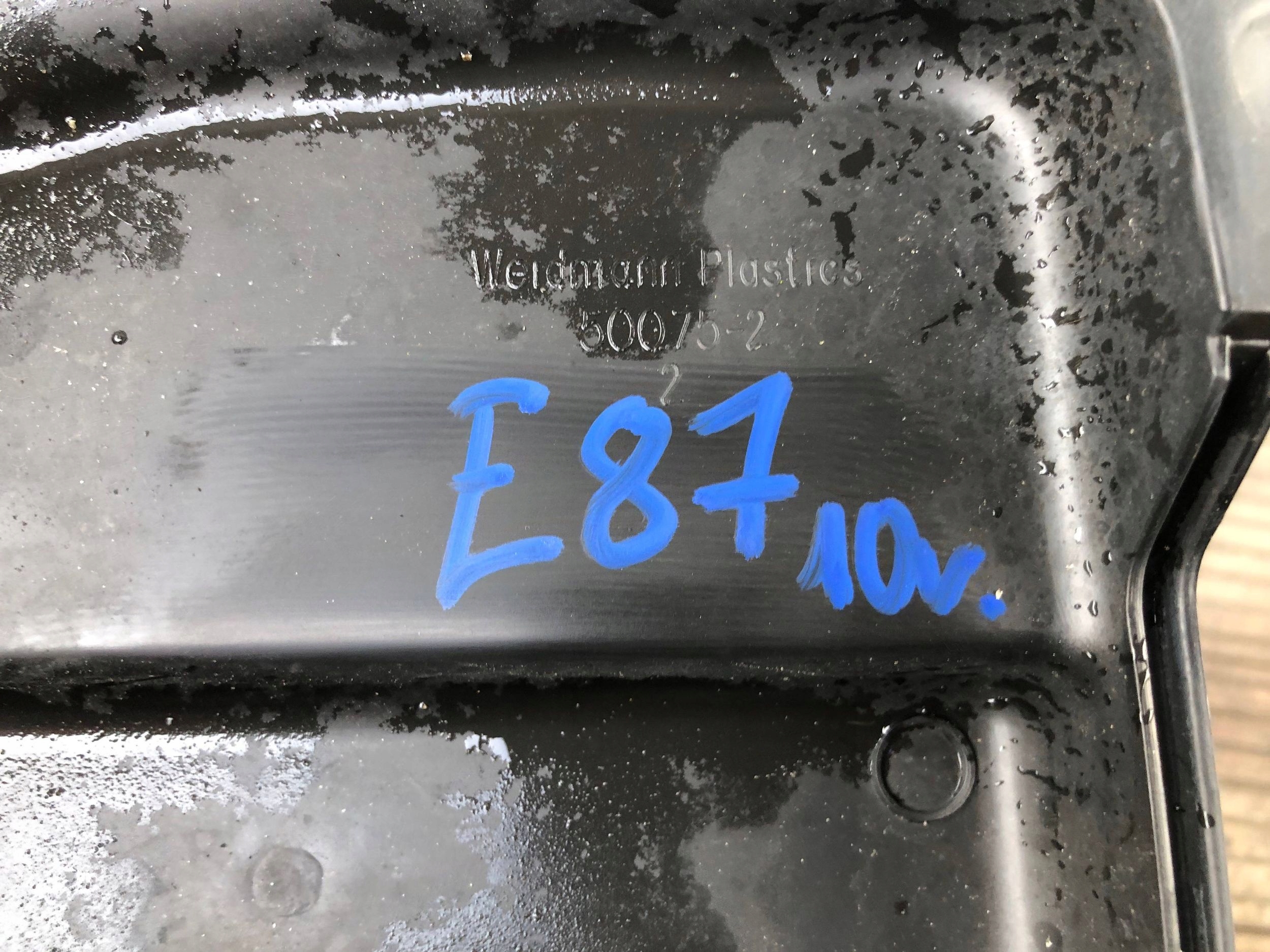 Abdeckung filter rechts BMW E87 6925018