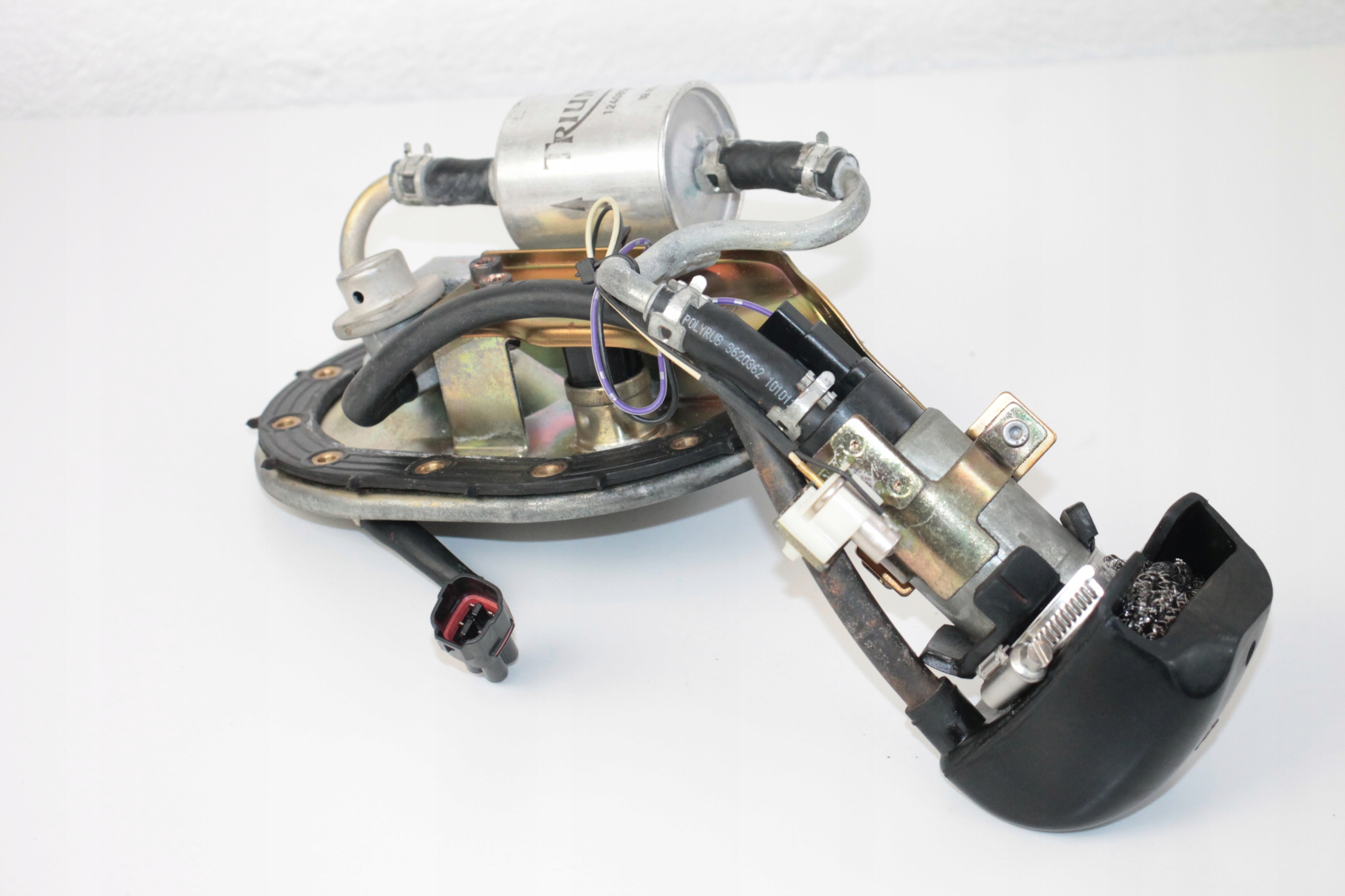 043 - TRIUMPH BONNEVILLE SE 900 ПАЛИВНИЙ НАСОС