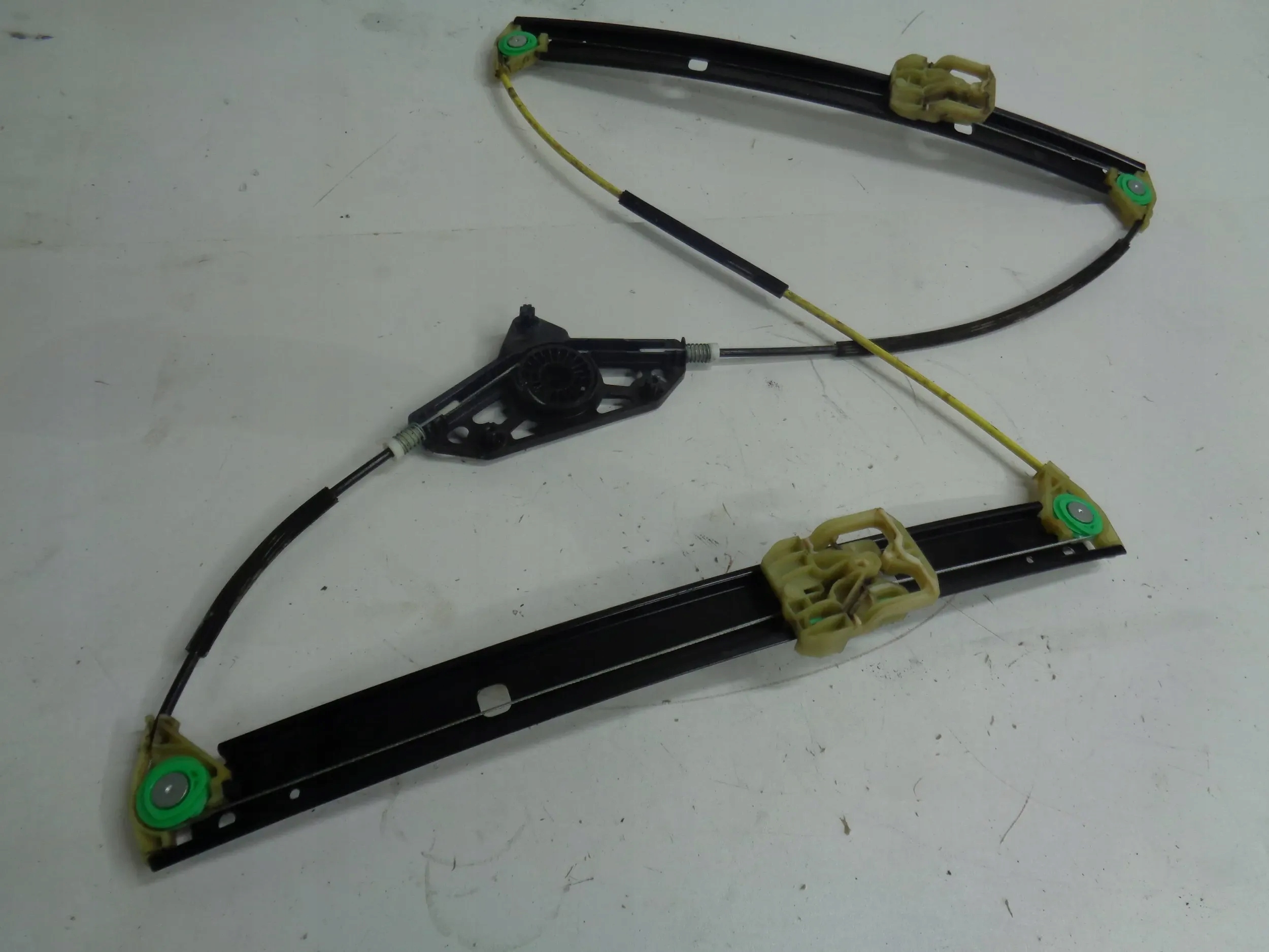SKODA OCTAVIA III window regulator front right 5E0837462