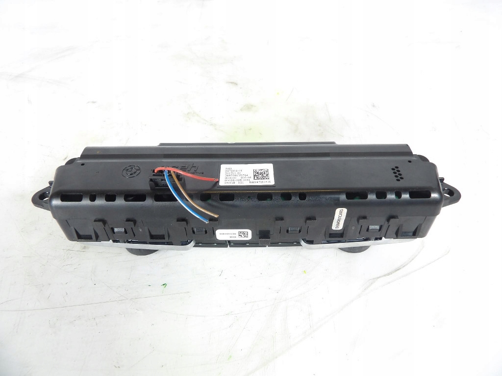 BMW X1 F48 PANEL rešetka ventilacije 9471104-01