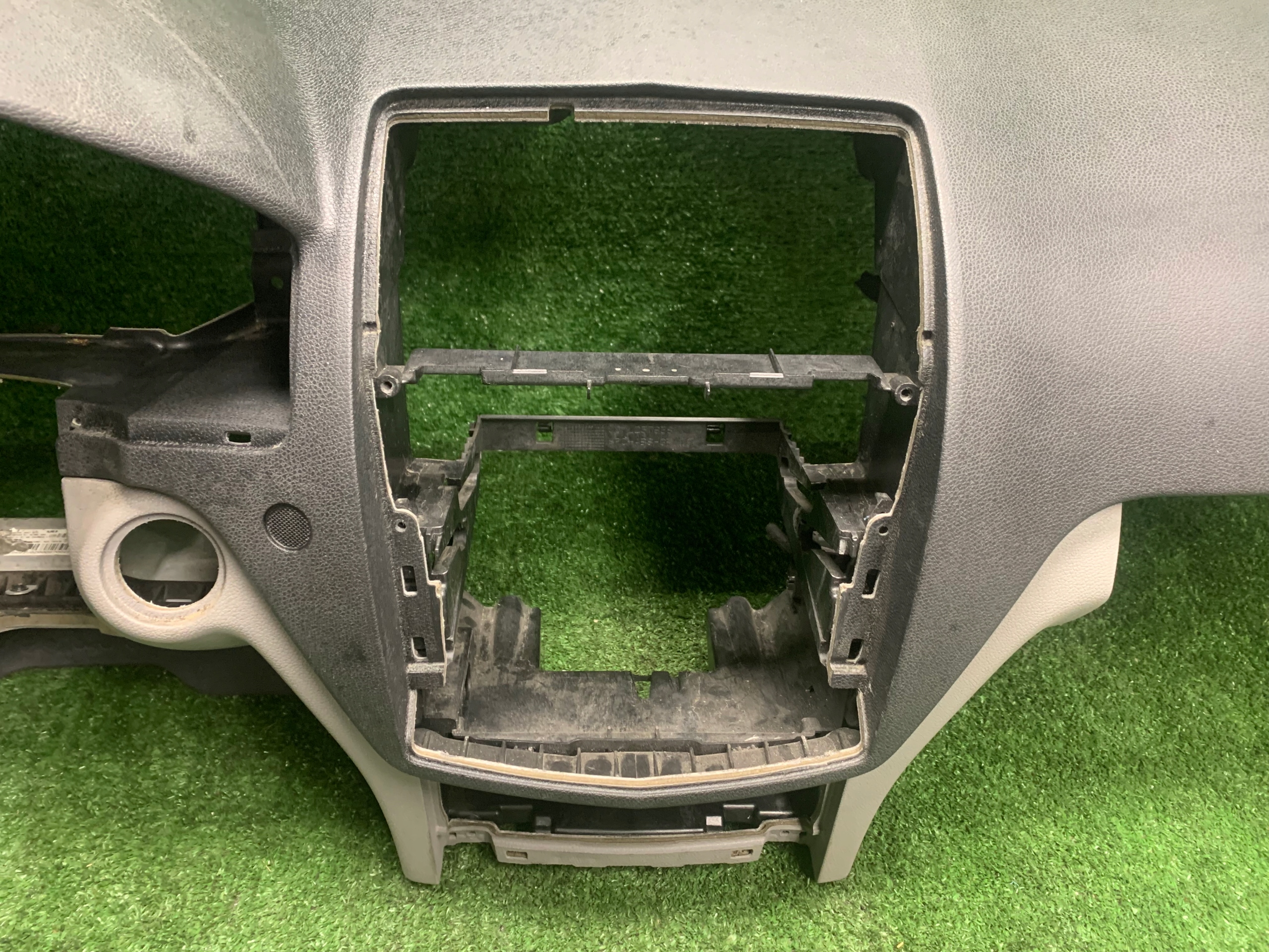 dashboard instrument panel console cockpit PULPIT MERCEDES W204 C KLASA original