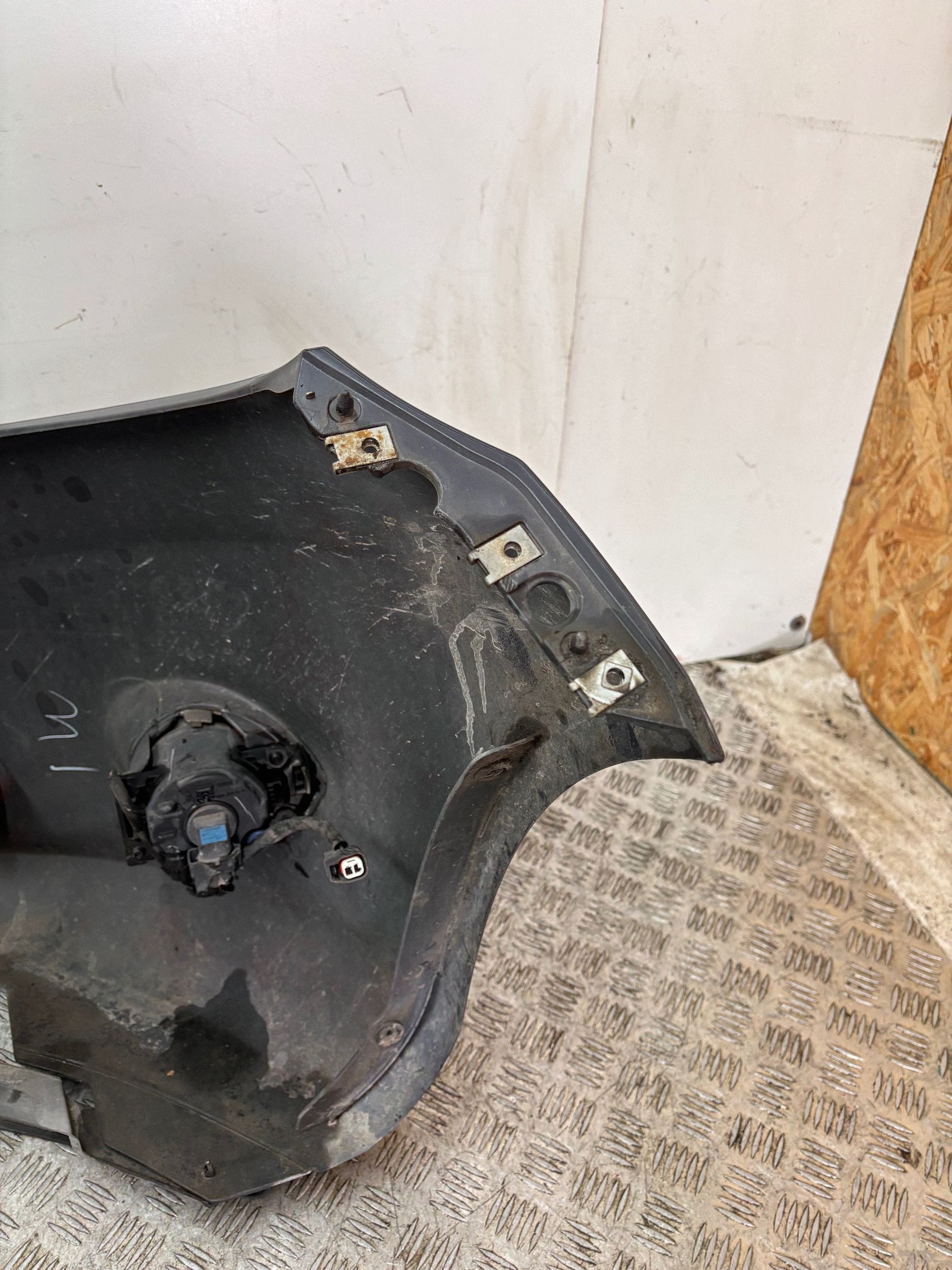 bumper front front FORD FIESTA MK7 09