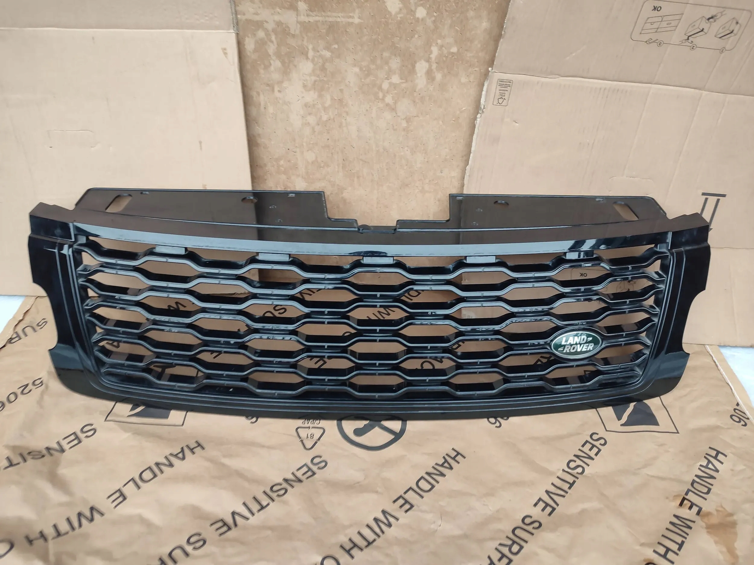 GRILL ATRAPA Land Rover Range Rover vogue L405 2018 LIFT BLACK JK52-8200-CD