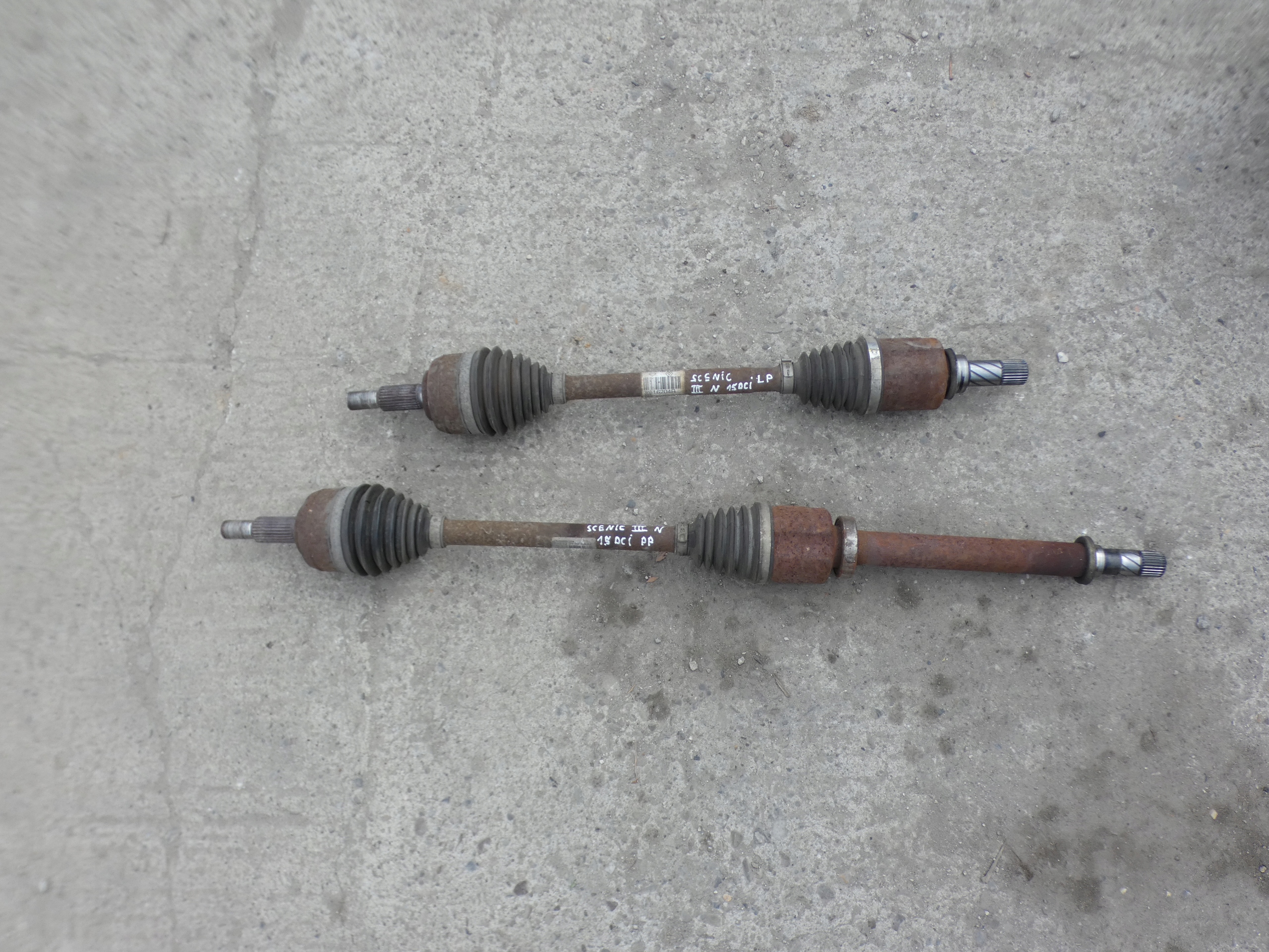 semi-axis right RENAULT MEGANE III SCENIC 1.5 DCI