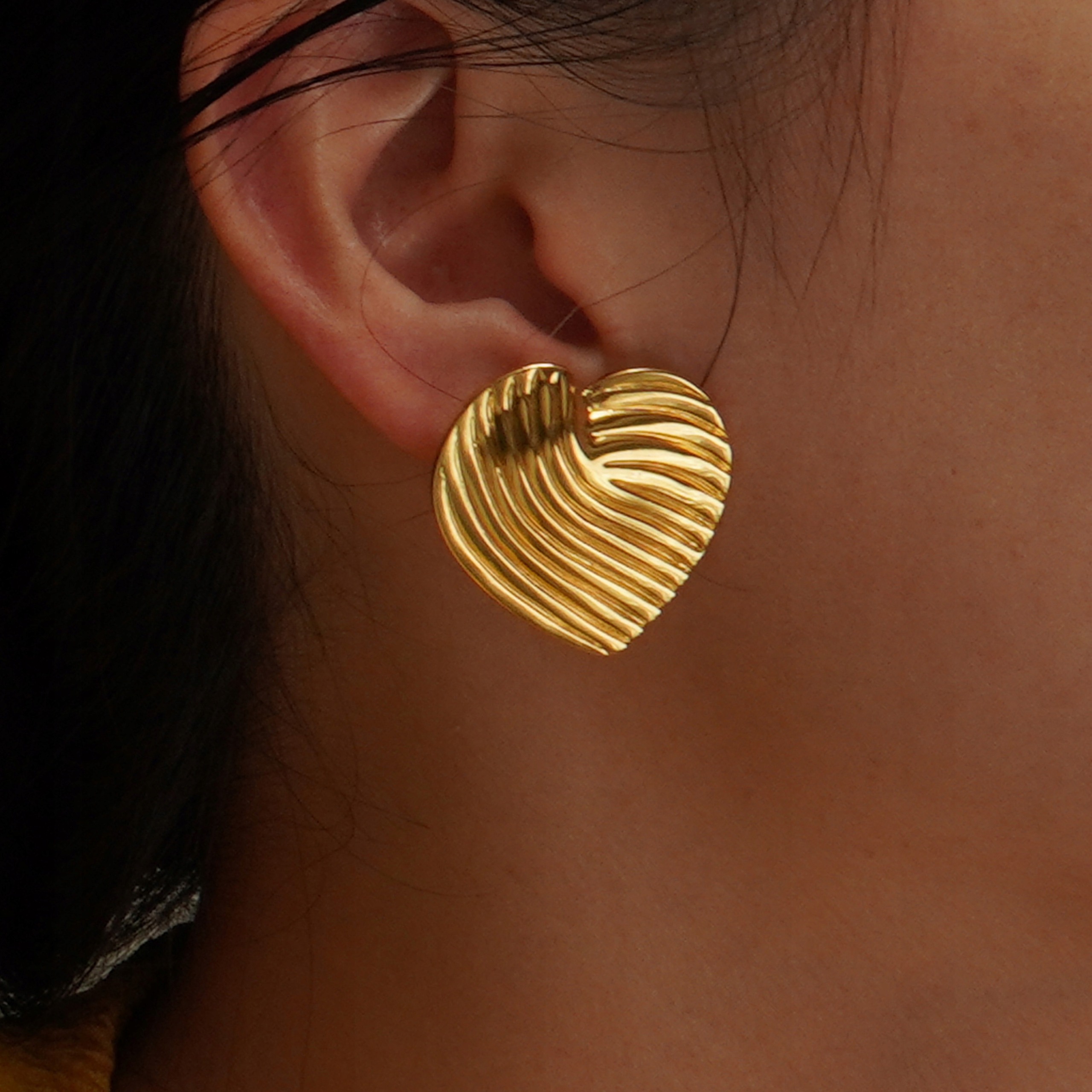 Kolczyki Sztyfty Kolor Złote Serce Serca Walentynki Stal Nierdzewna 30mm Kod producenta KOL_3454 x1