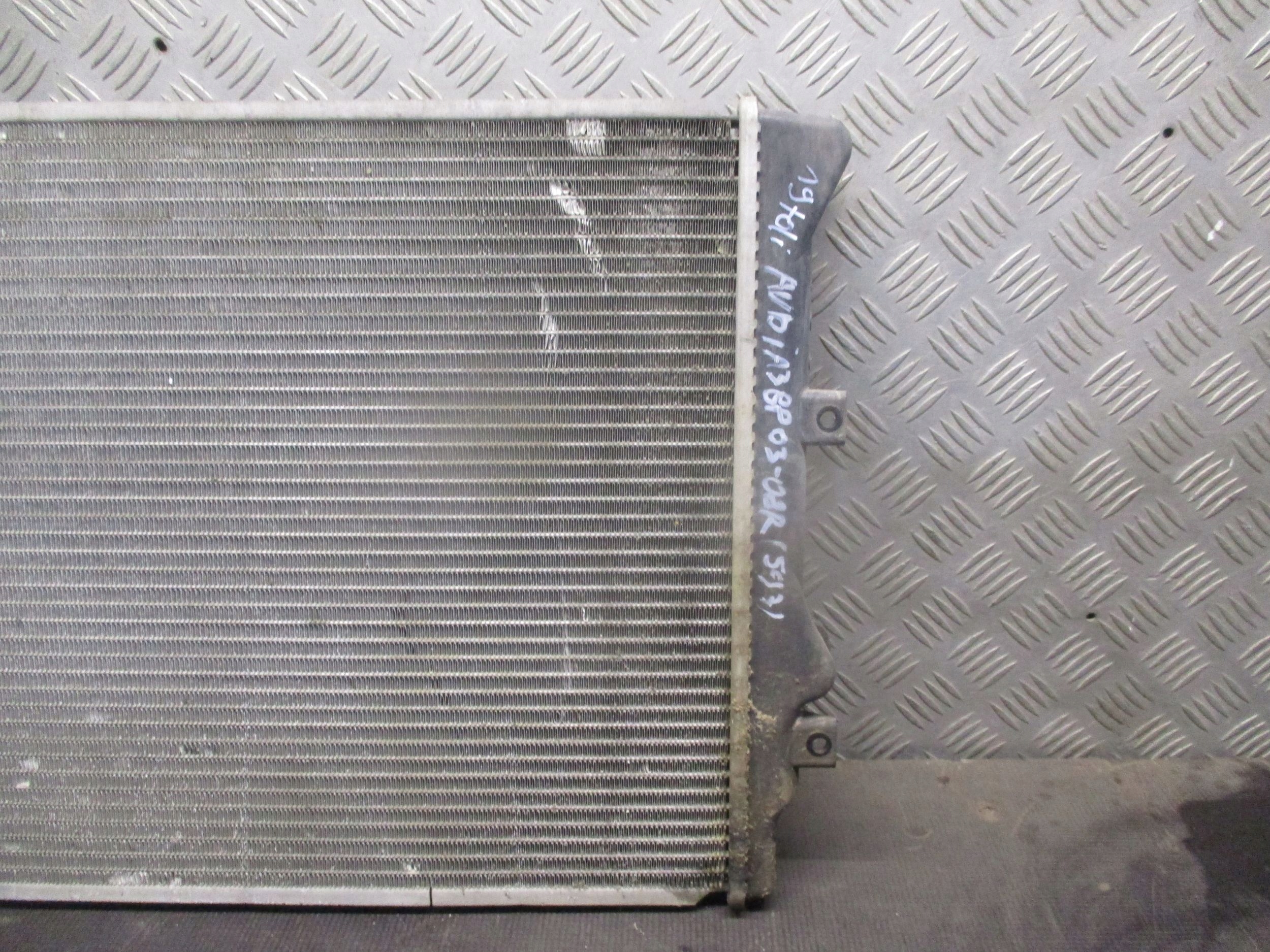 радиатор охлаждения воды Audi A3 8P 03-08R