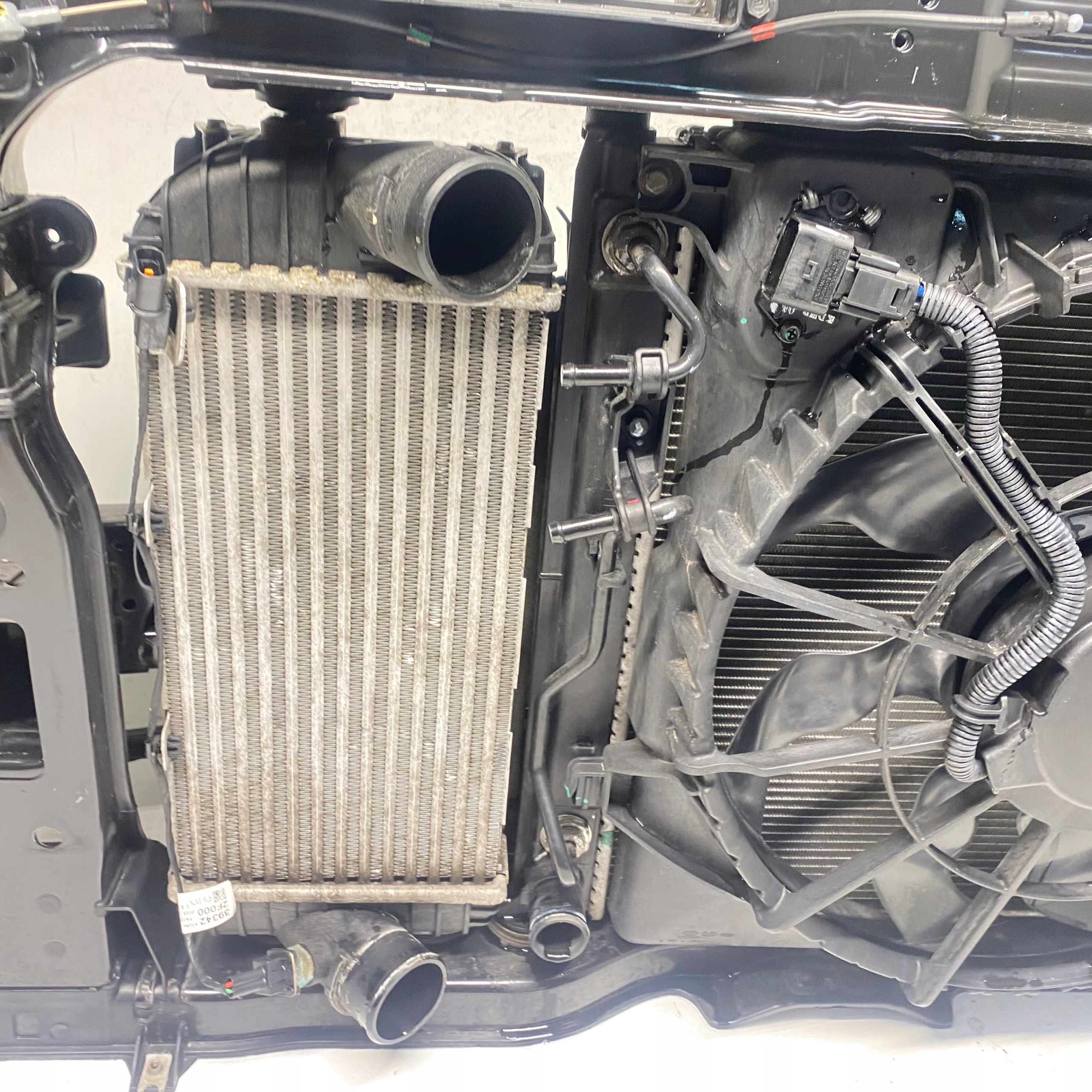 support panel for radiators radiator HYUNDAI TUCSON II 2.0 CRDI AUTOMAT 15-21