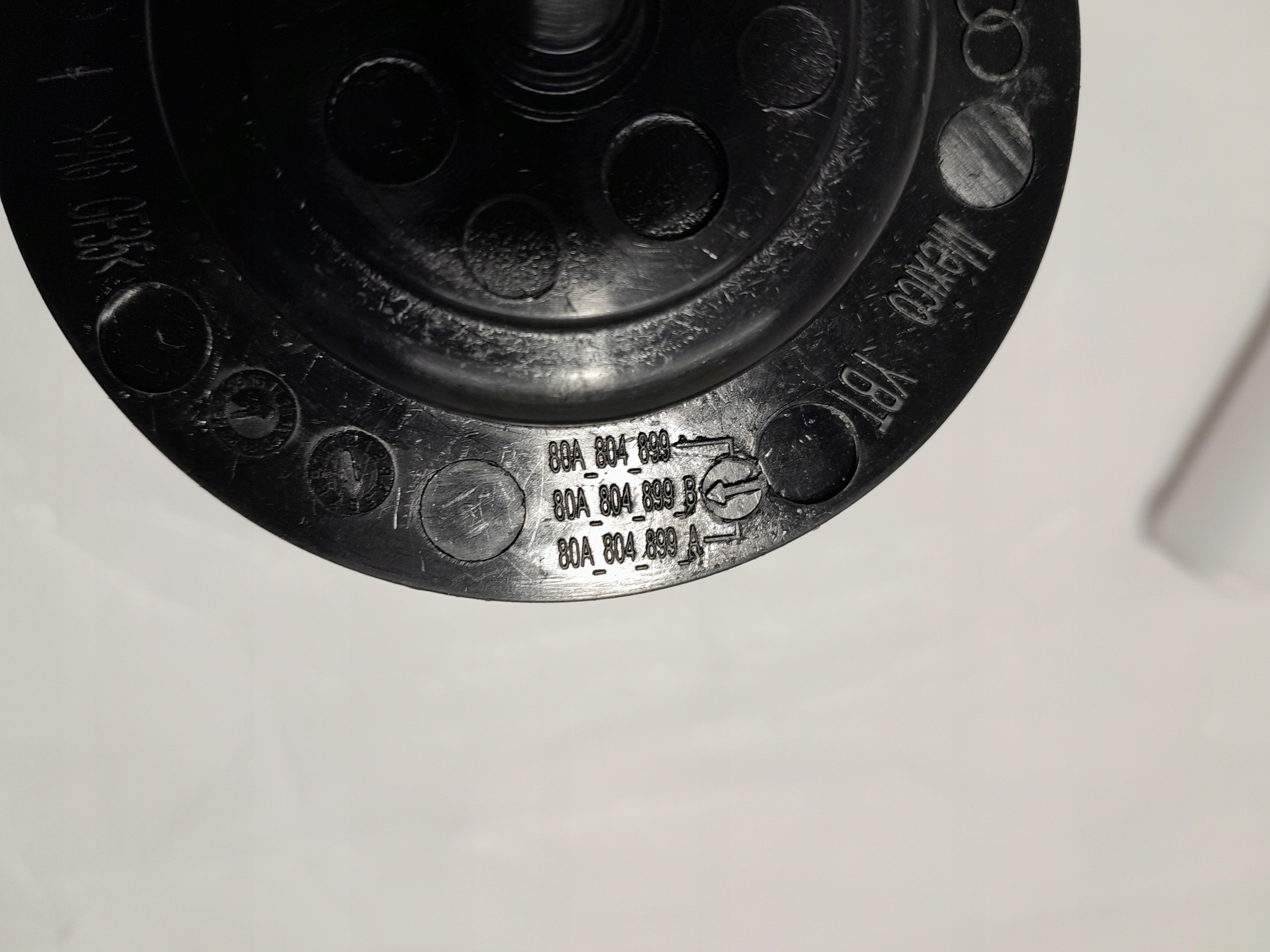 AUDI Q5 80A Vis Roues de la roue de secours 80A804899B