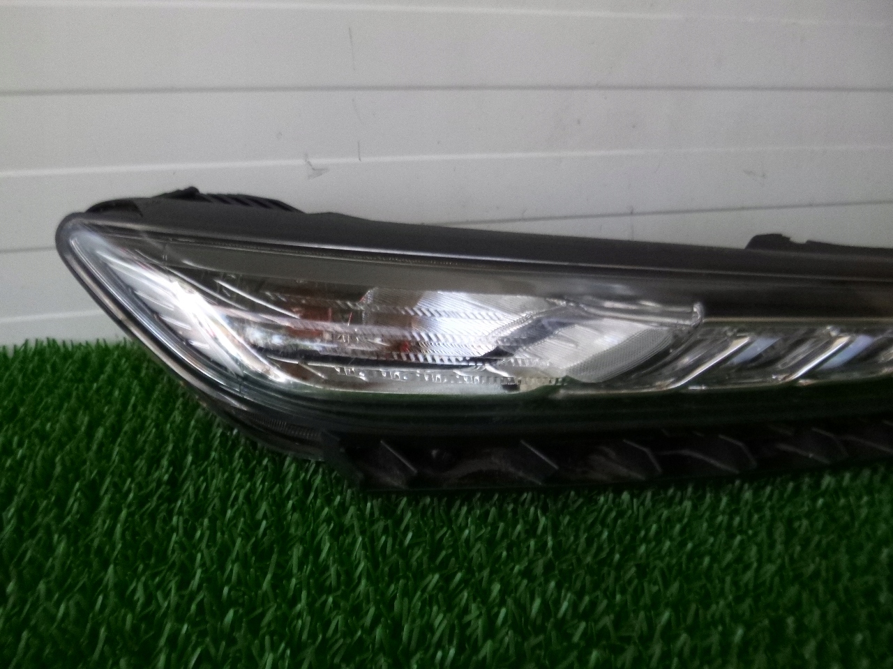 HYUNDAI KONA 17- light front right front DRL OE