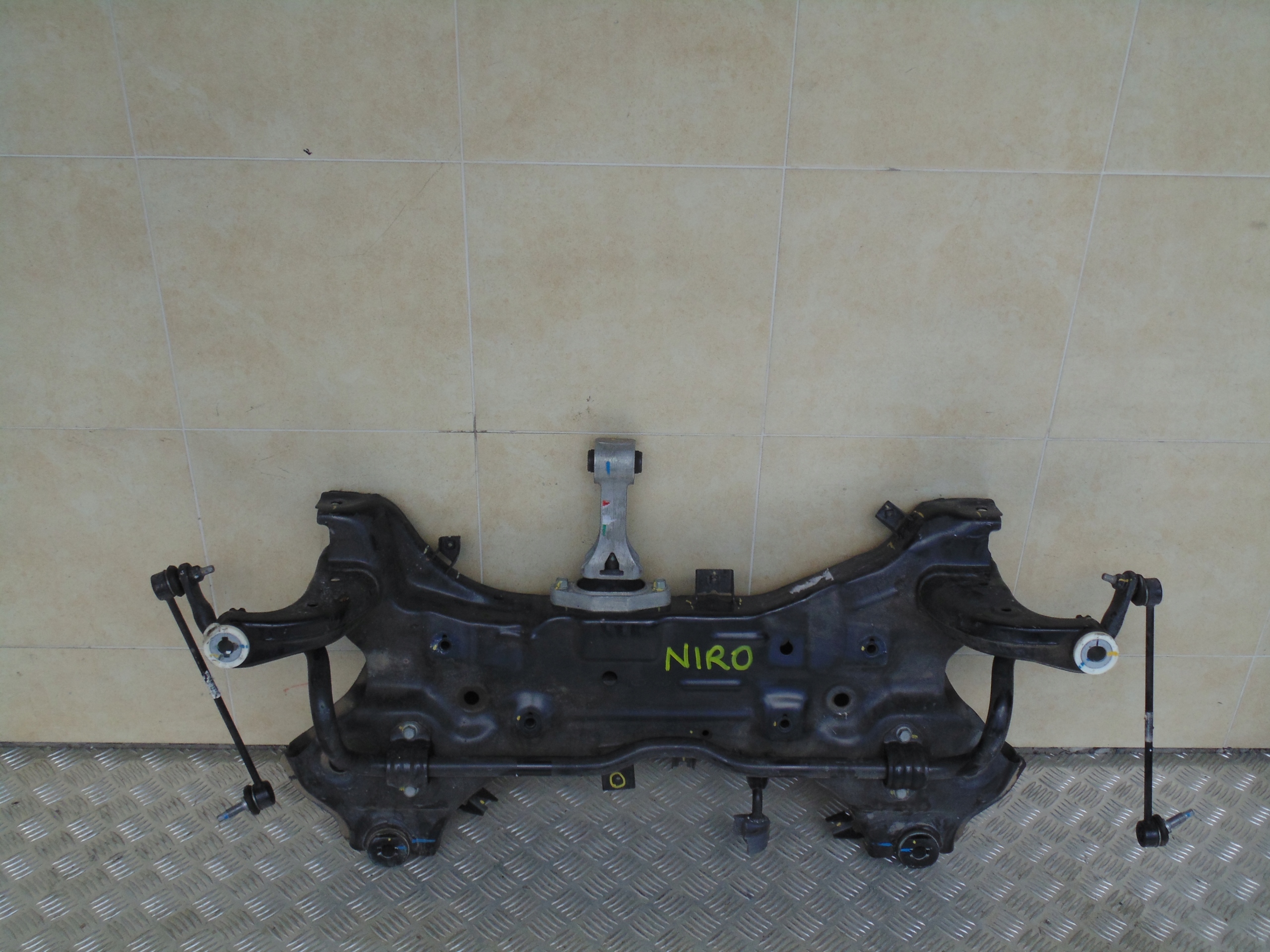 WÓZEK SANKI KOŁYSKA KIA NIRO