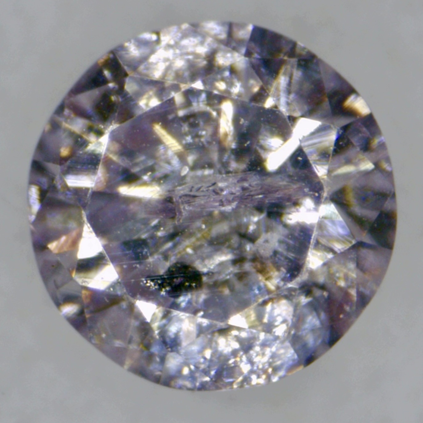 Přírodní diamant 0.03 ct Růžový I2 Briliant certifikát Wbd