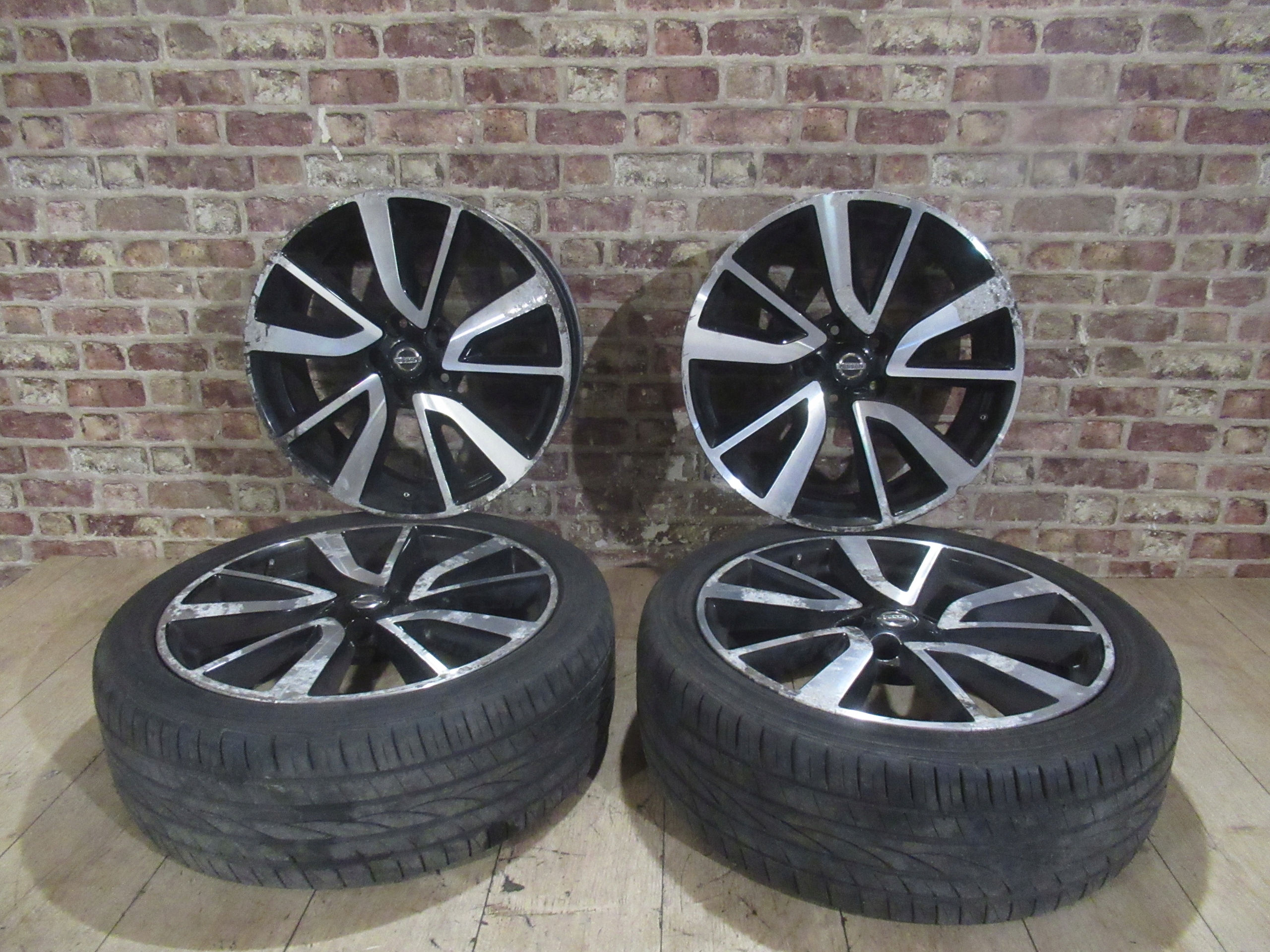 FELGI Z OPONAMI 19" 5x114,3 NISSAN QASHQAI J11