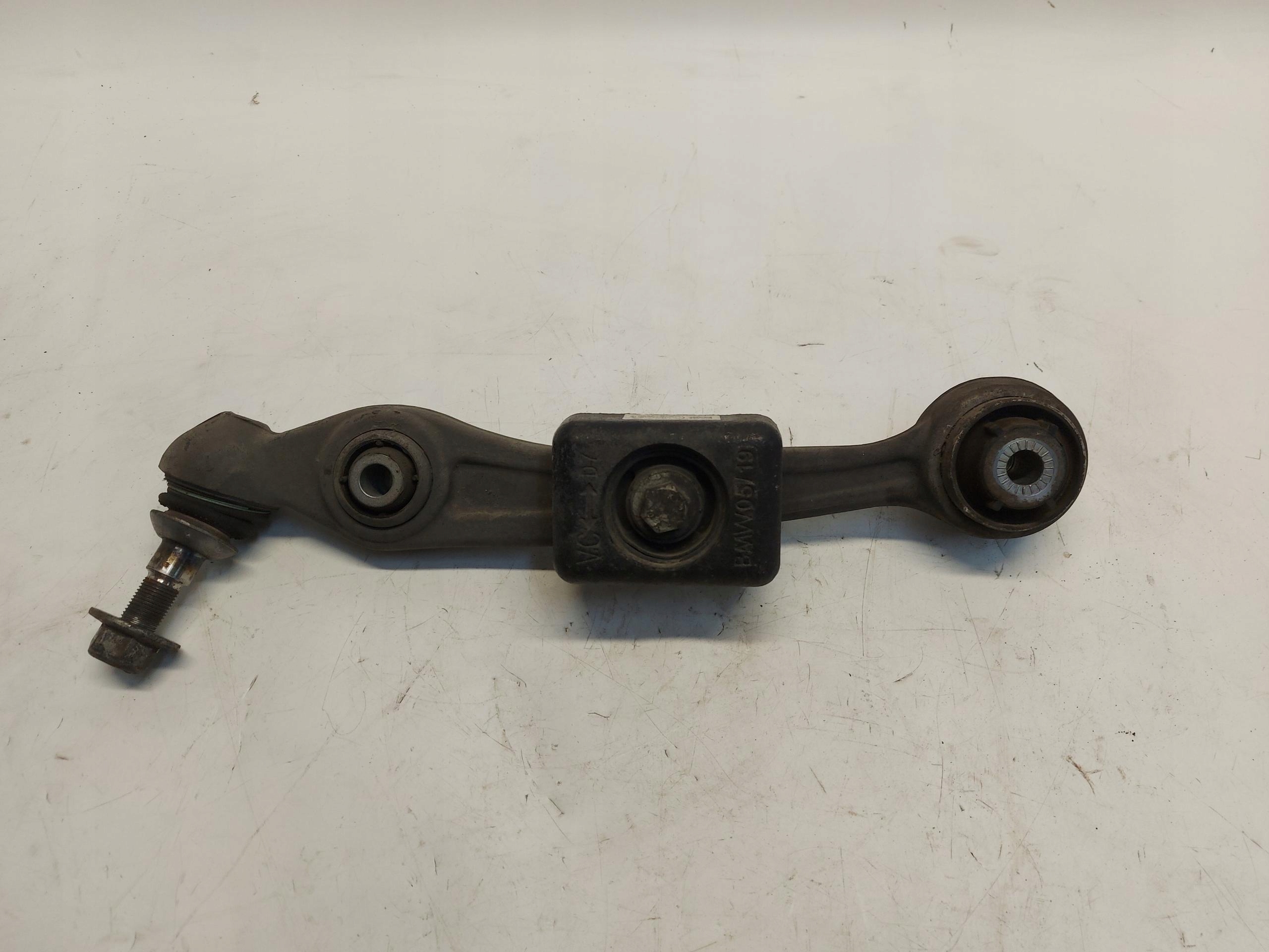 BMW G05 X5 3.0d 2019r arm right front 6884584-JLK01