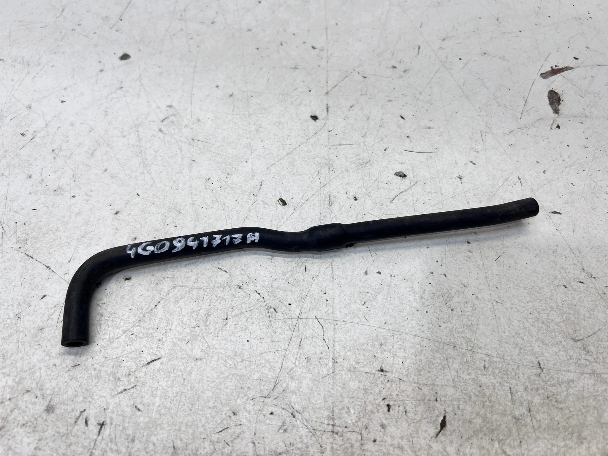 hose breather REFLEKTORA left front AUDI A6 C7 4G0941717A