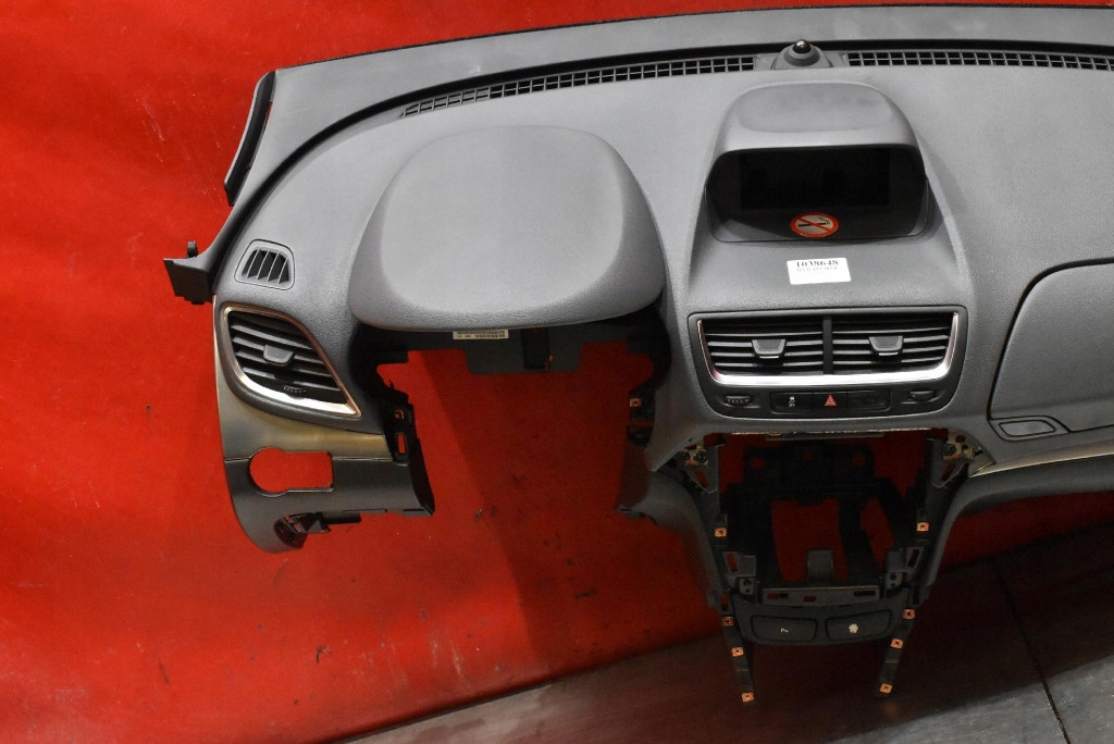 dashboard instrument panel console cockpit airbag EU OPEL MOKKA A 12-15