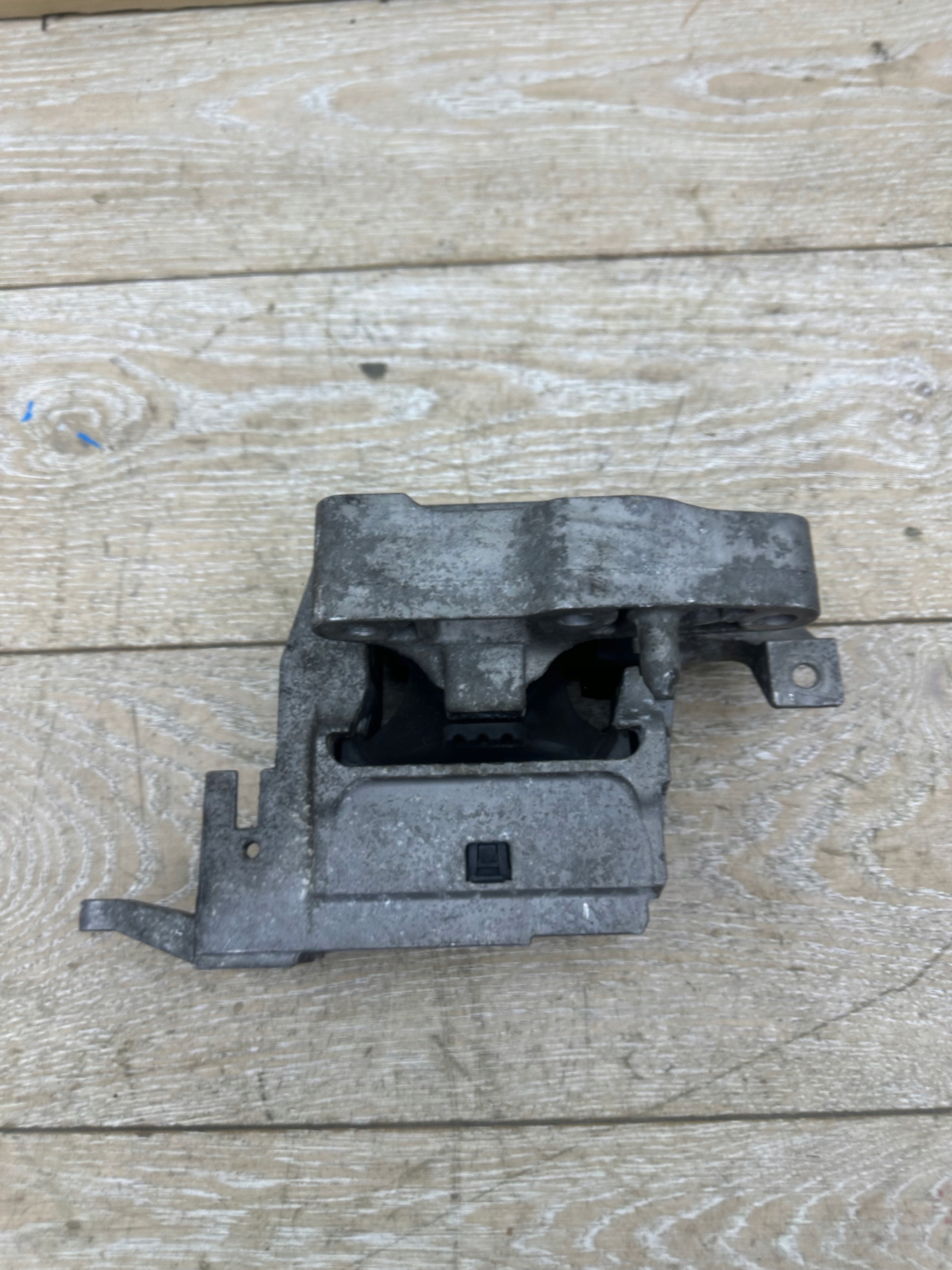 engine mount MINI CLUBMAN F54 6875626