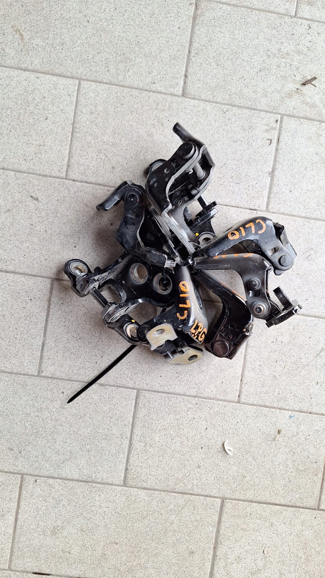 hinge door RENAULT CLIO V rear part front TEGNE