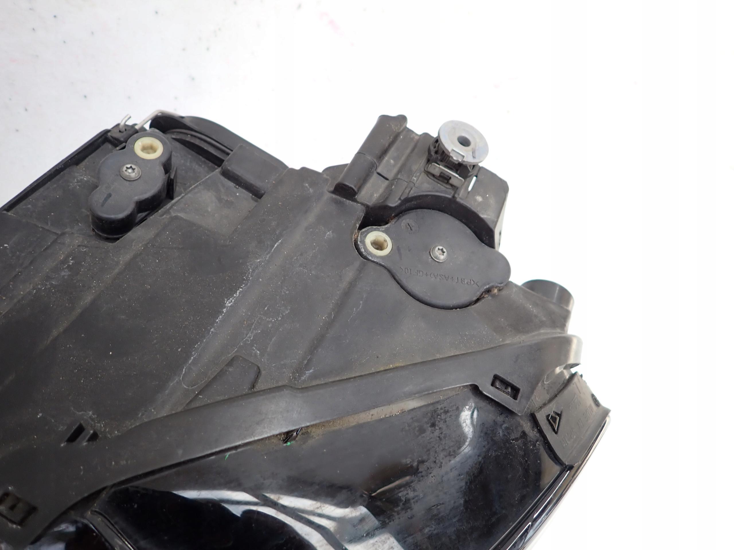 VW SPORTSVAN LIFT 18- light left front front 517941005