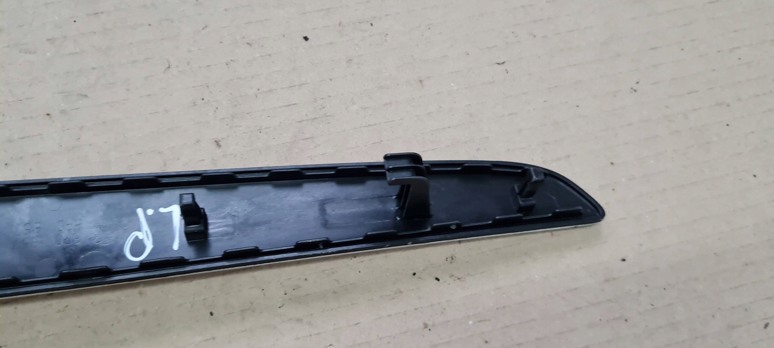 Q5 8R moulding DEKOR door left left front ALU 1NK 8R0867409