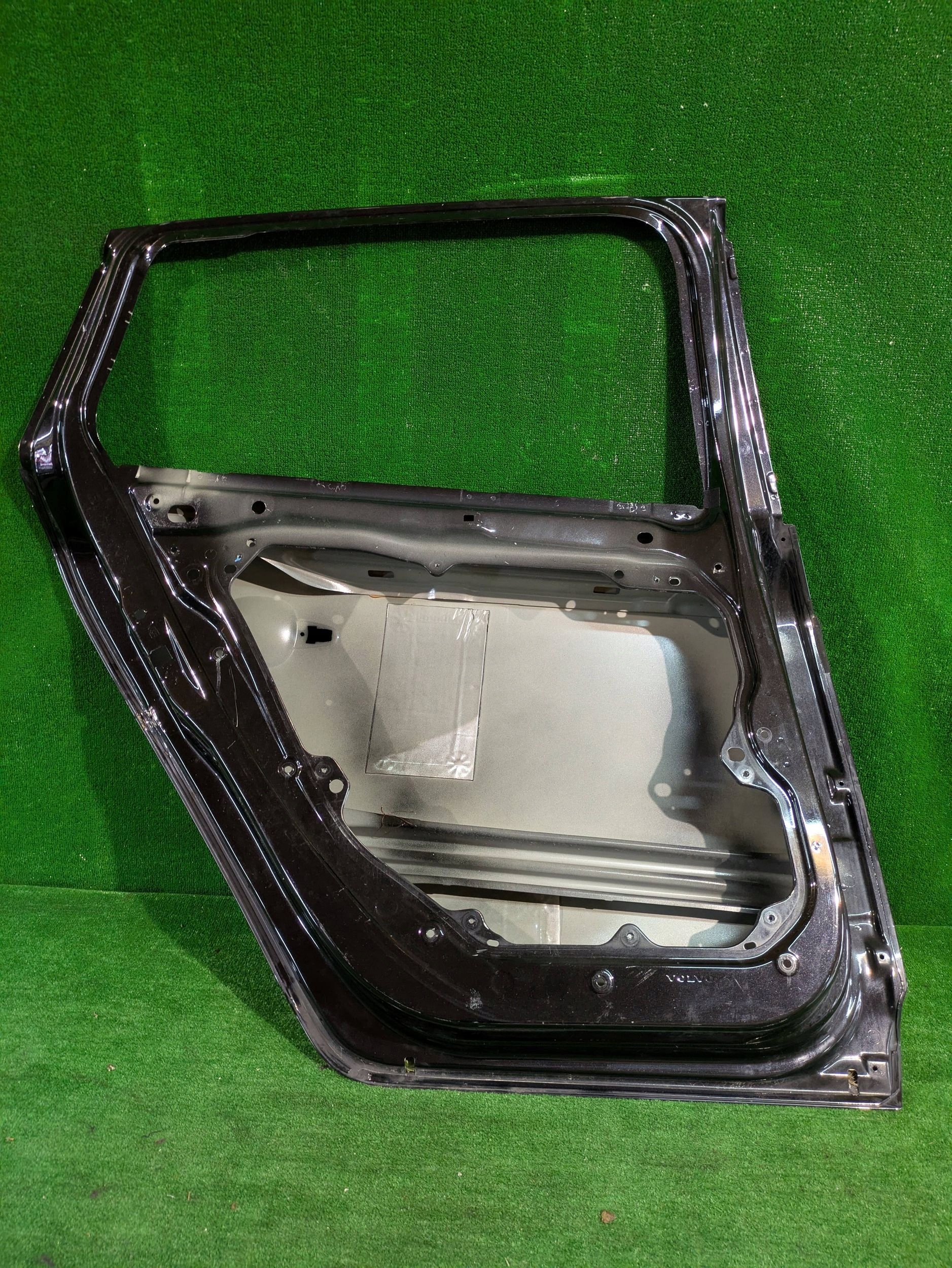 door rear. left left rear part VOLVO V60 KOMBI 10