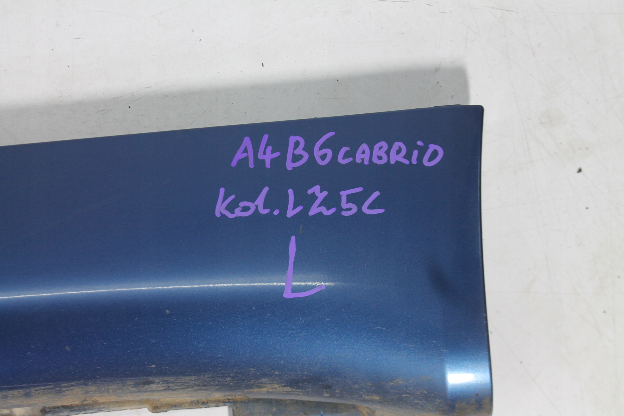 moulding threshold left AUDI A4 B7 CABRIO LZ5C 06-08