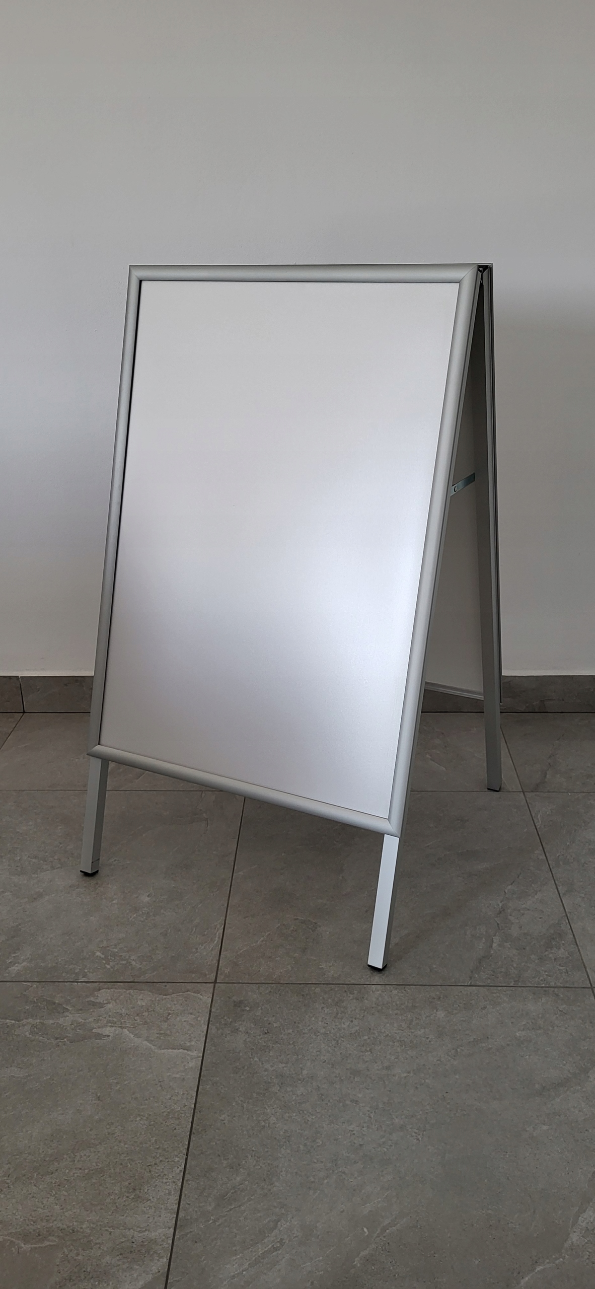 POTYKACZ STOJAK REKLAMOWY A2 2 STRONNY + FOLIA ANTYREFL. PROFIL 25MM ANODA! Marka inny