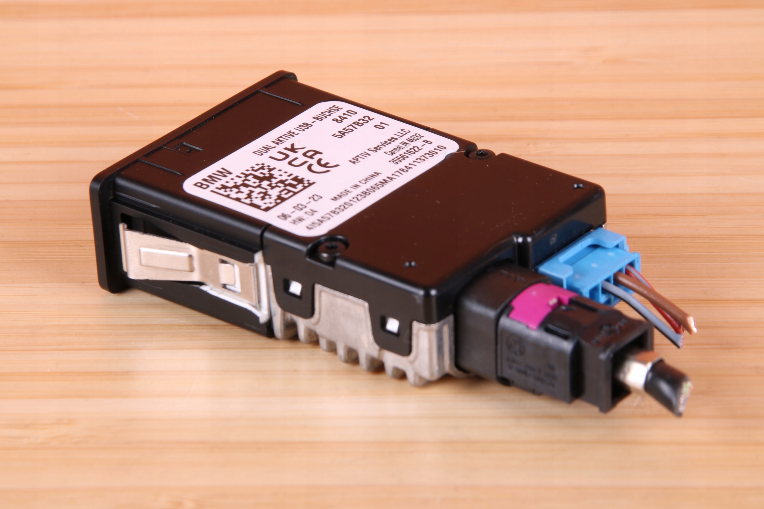 BMW X1 U11 2 U06 adapter PORT USB 5A57B32