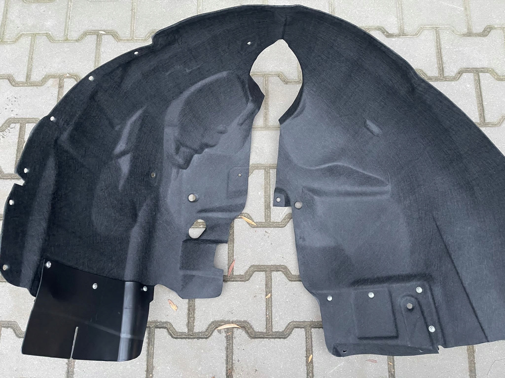 NADKOLE PRZOD LEWE FORD EDGE MATERIAL Numer katalogowy części KT4B-R16115-AD