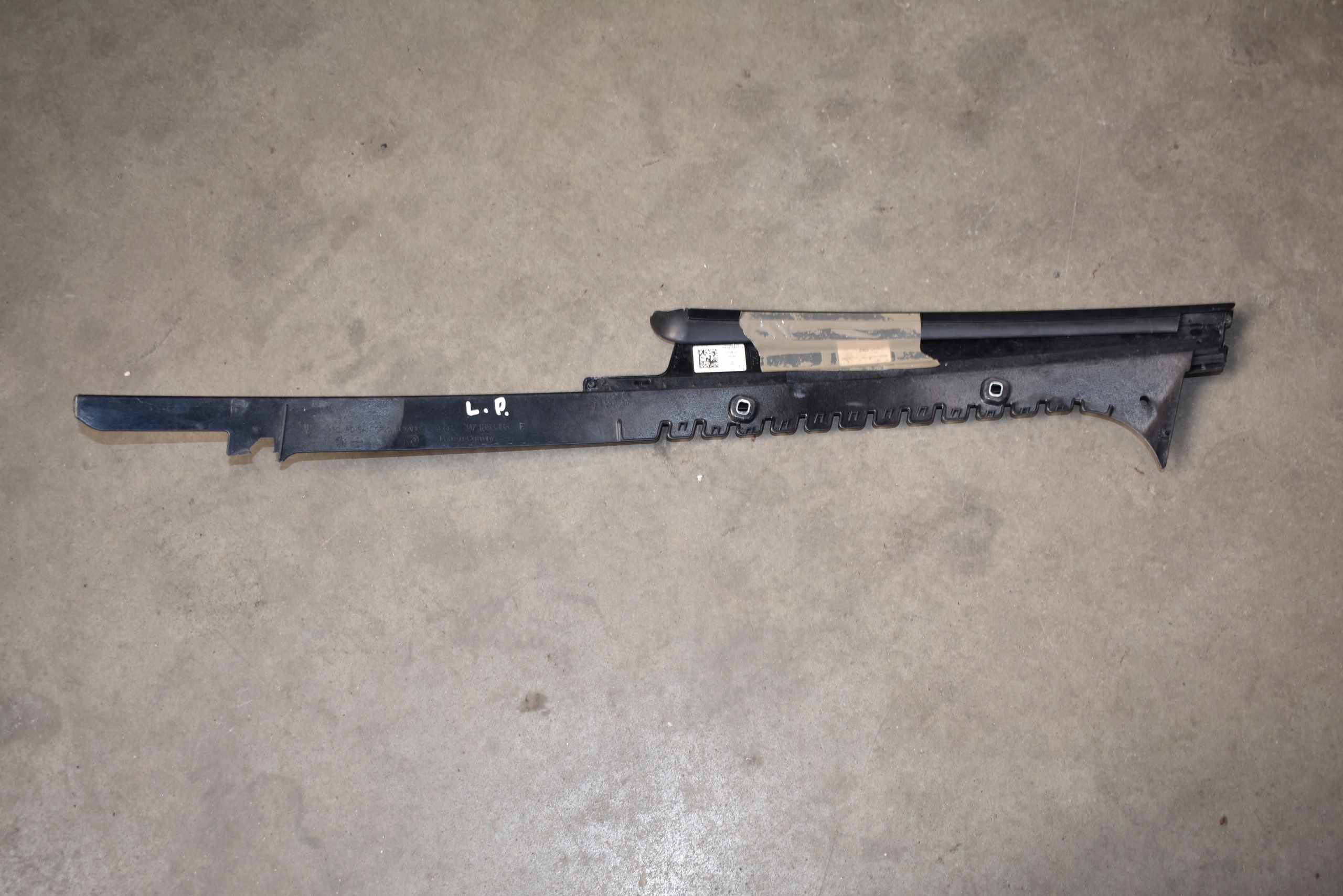 perfect condition moulding door left front front PORSCHE PANAMERA 971 1