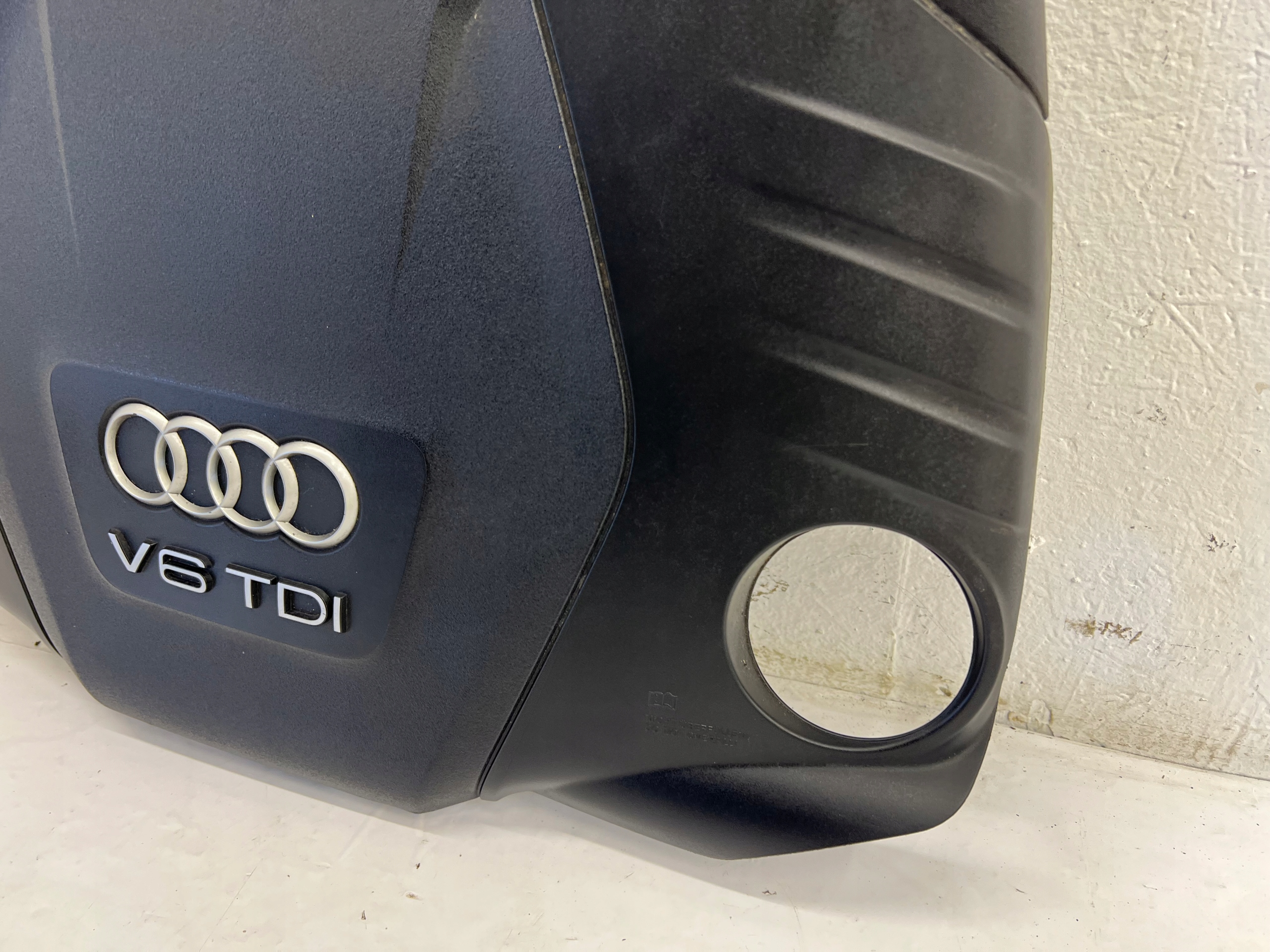 AUDI A5 A8 D4 A7 A6 C7 3.0 TDI cover engine housing cover upper CALA original