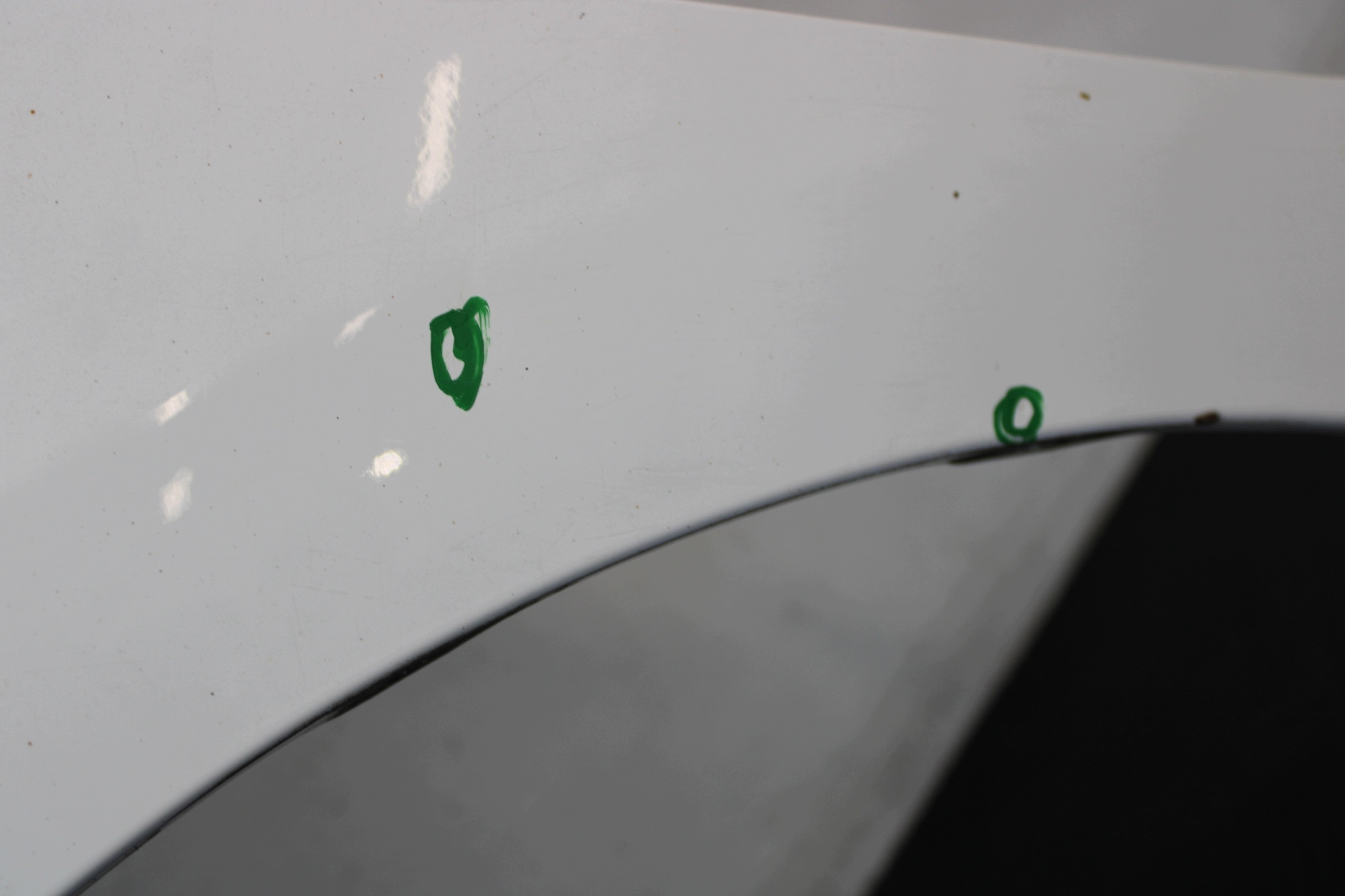 fender left front left front TOYOTA AURIS II 2 KOMBI