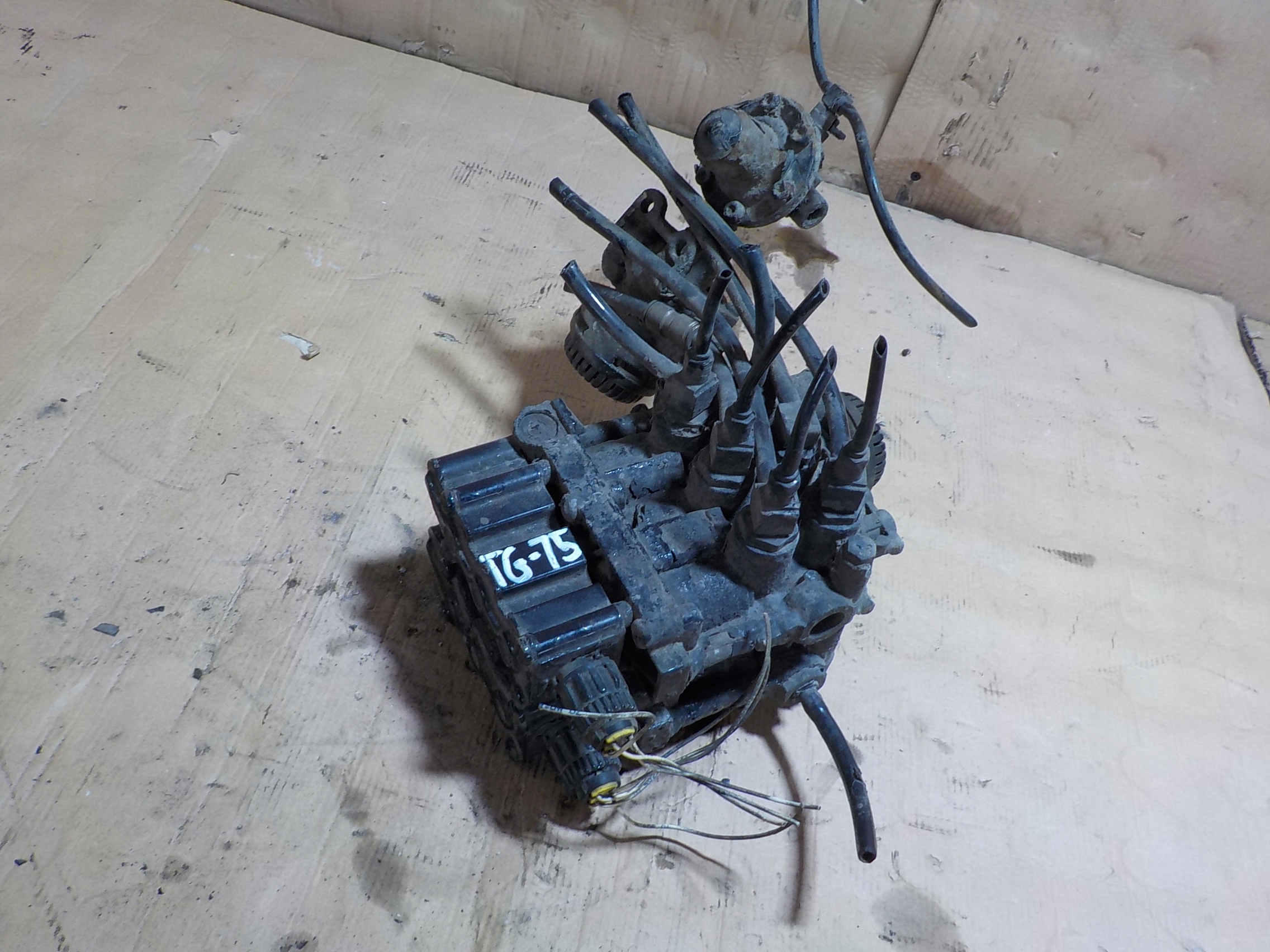 MAN TGA D26 клапан давления