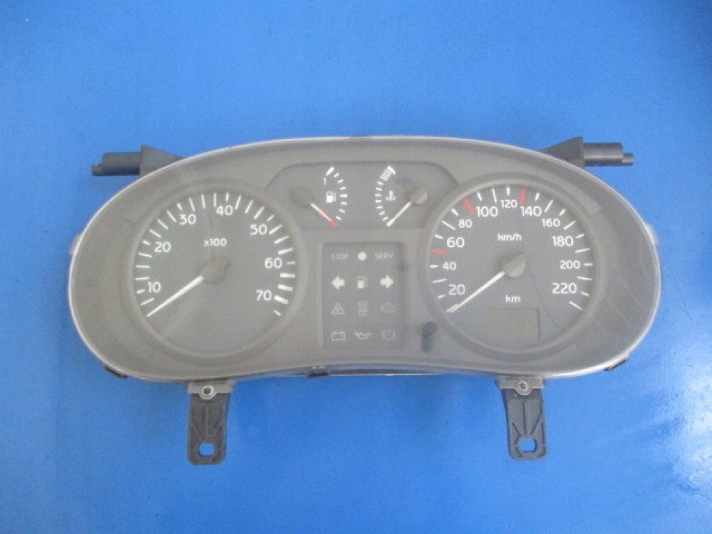 renault CLIO II РЕСТАЙЛИНГ бензиновый спидометр P8200059763