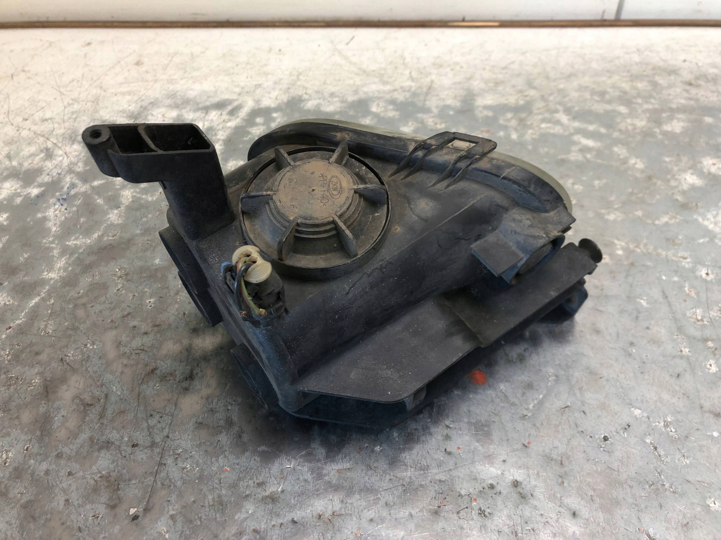 fog light left front OPEL ASTRA H 301392437