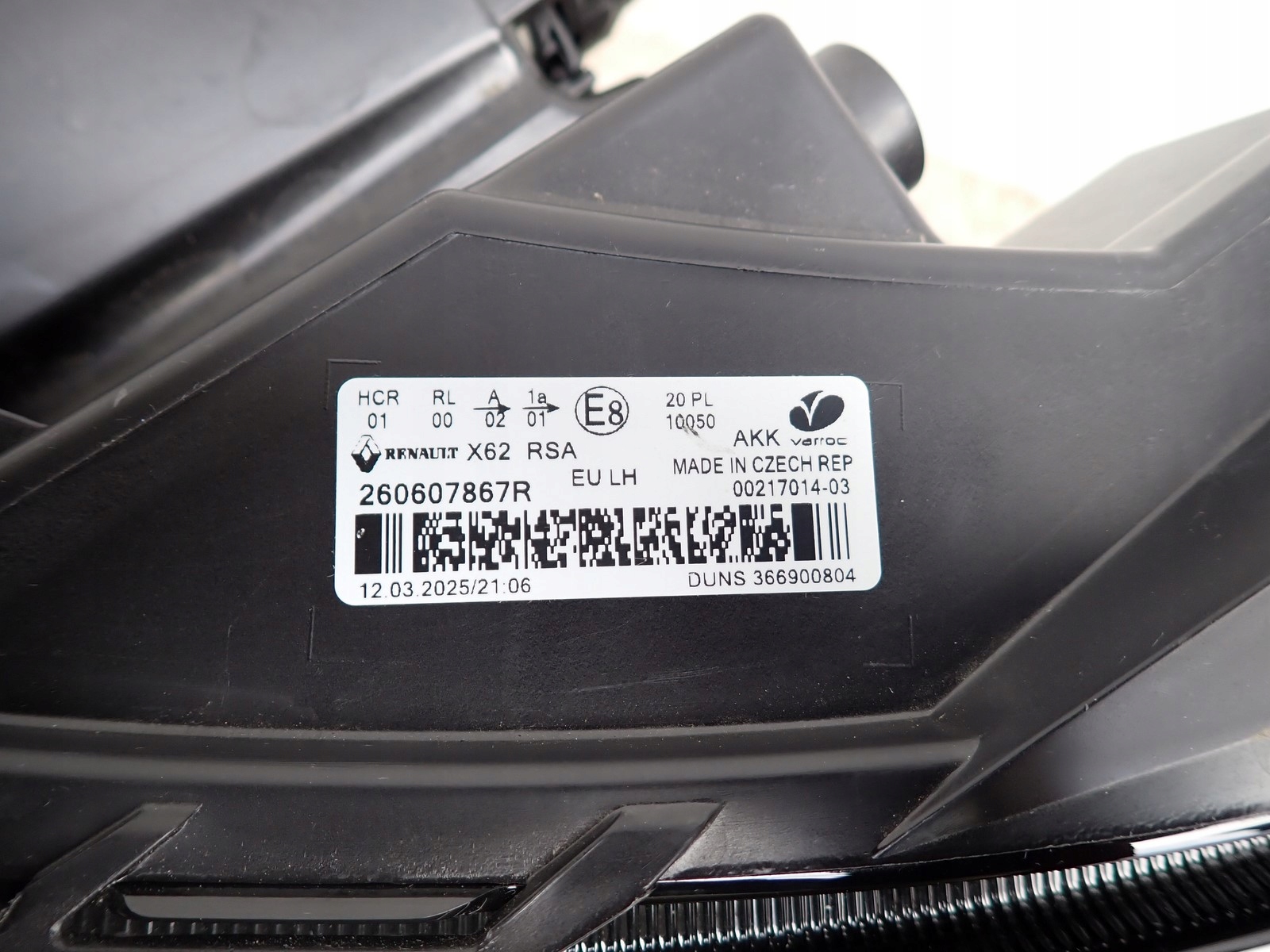 light left REFLEKTOR left RENAULT MASTER III LIFT IV 2019-2024R 260607867R