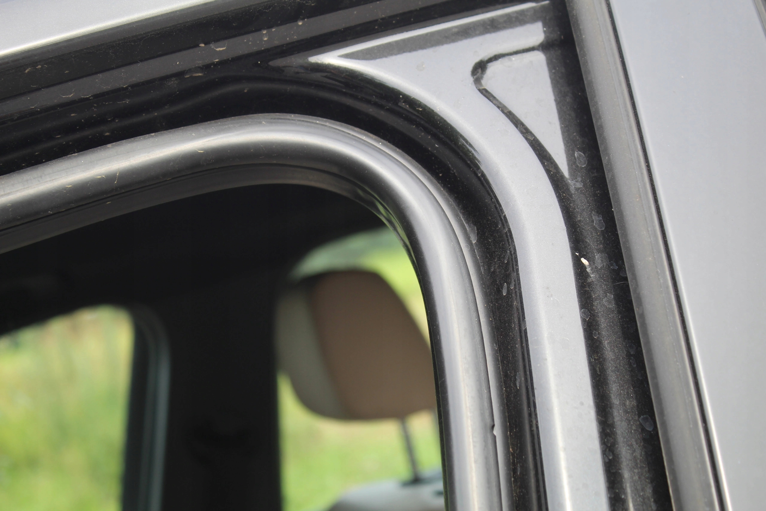 USZCZELKA DRZWI LEWY PRZÓD BMW X1 E84 Numer katalogowy części USZCZELKA DRZWI LEWY PRZÓD BMW X1 E84