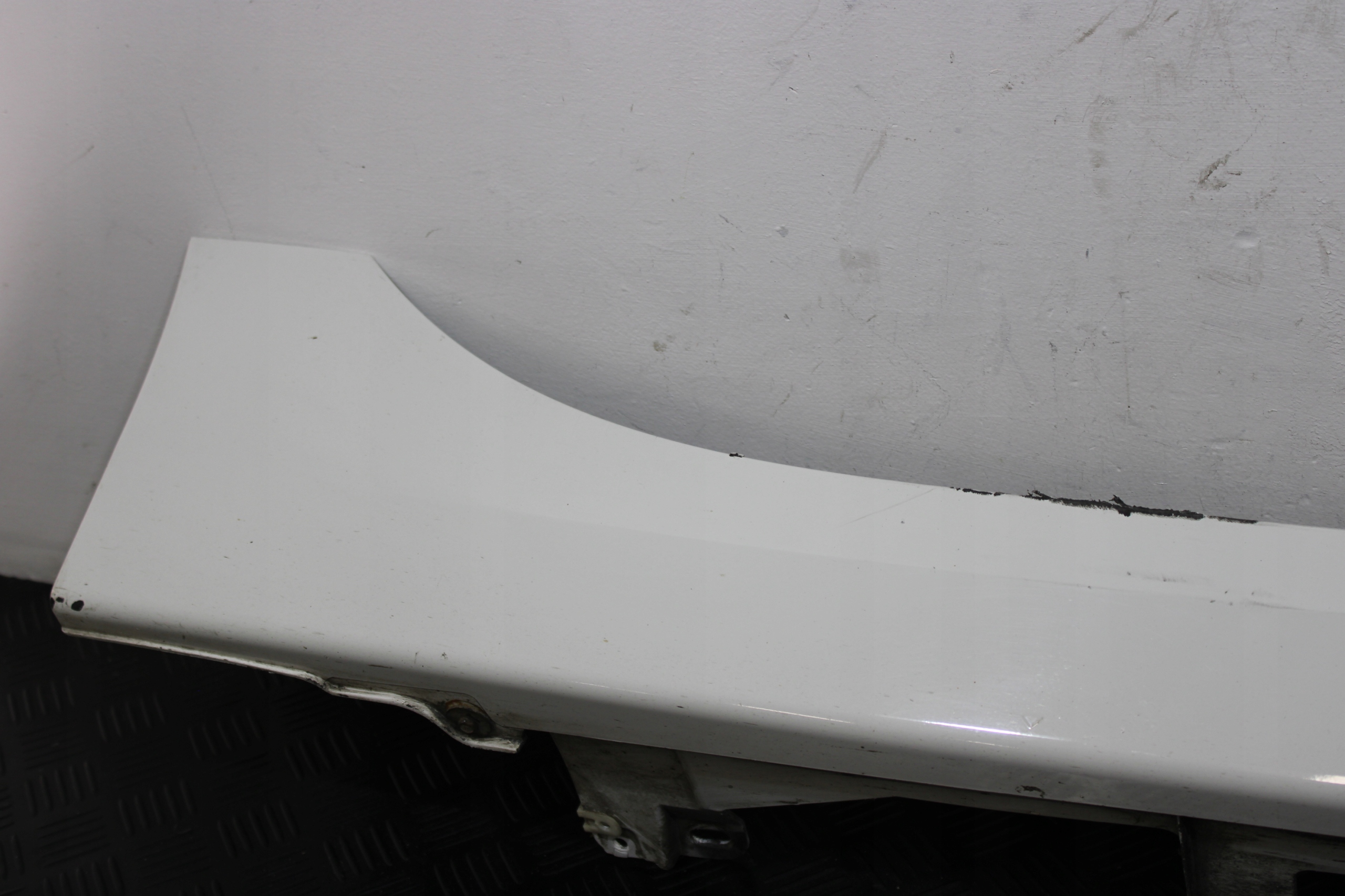 cap threshold right threshold right BMW 1 F40 7461382