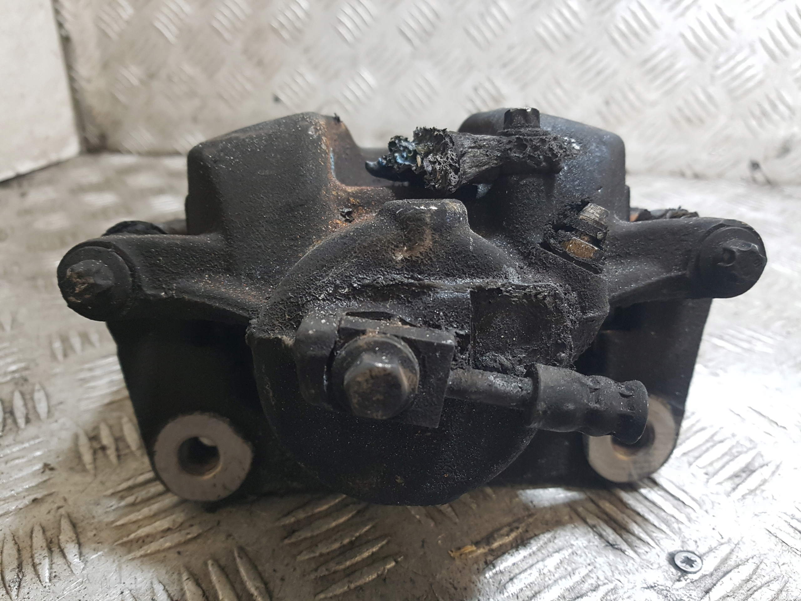 caliper brake right front front MERCEDES-BENZ A KLASA W177