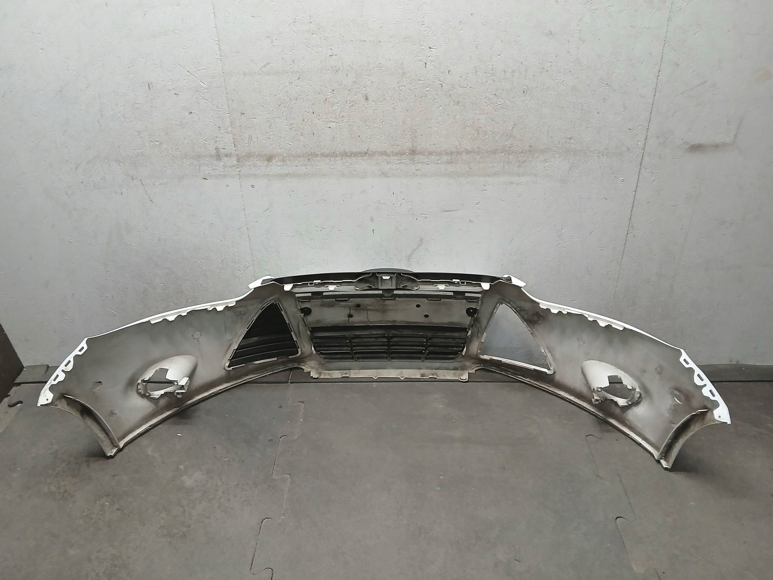 nárazník předek FORD FOCUS MK3 11-14