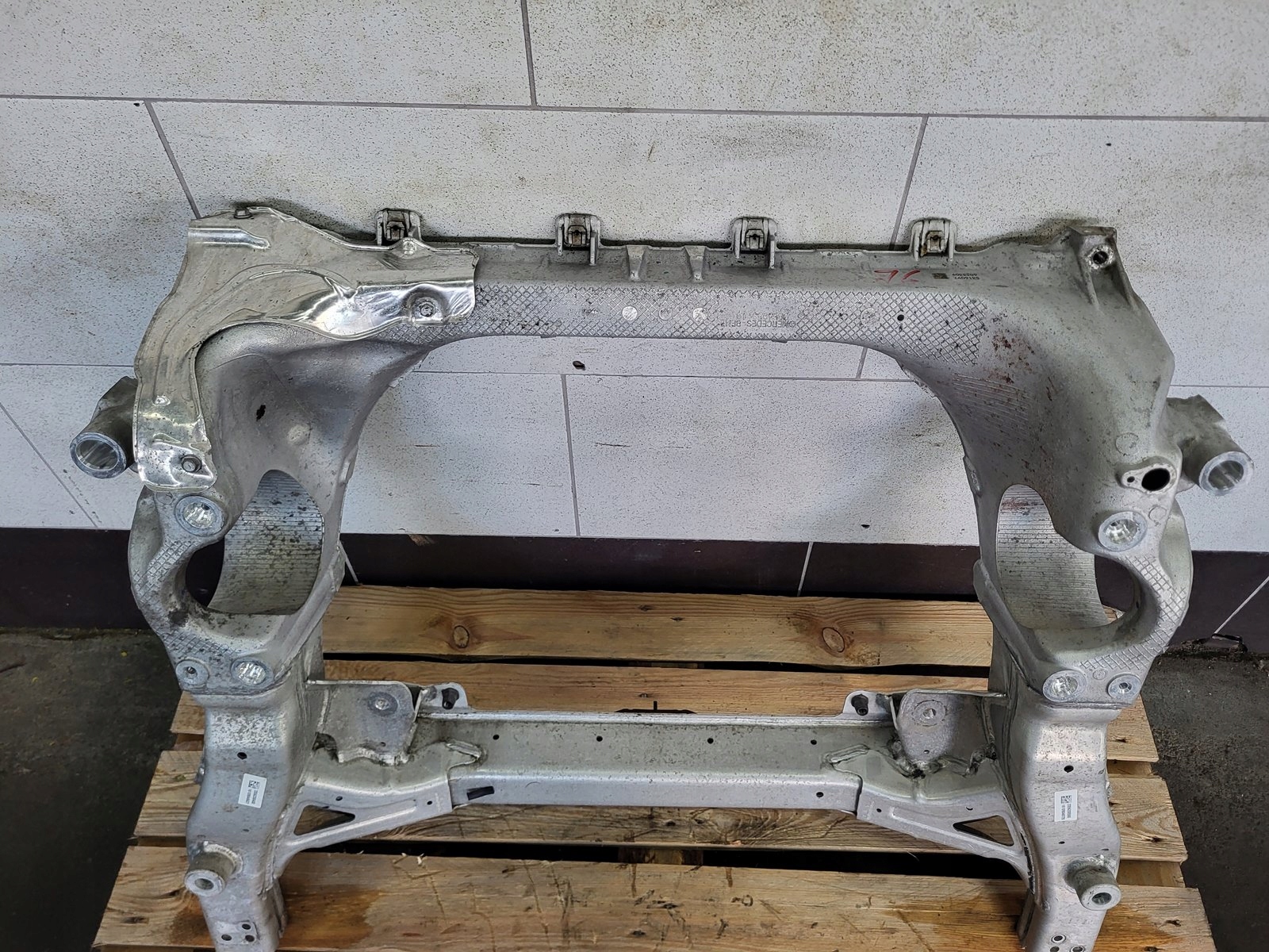axle beam subframe axle beam rama sider front 4matic MERCEDES GLC X253 W253 C253