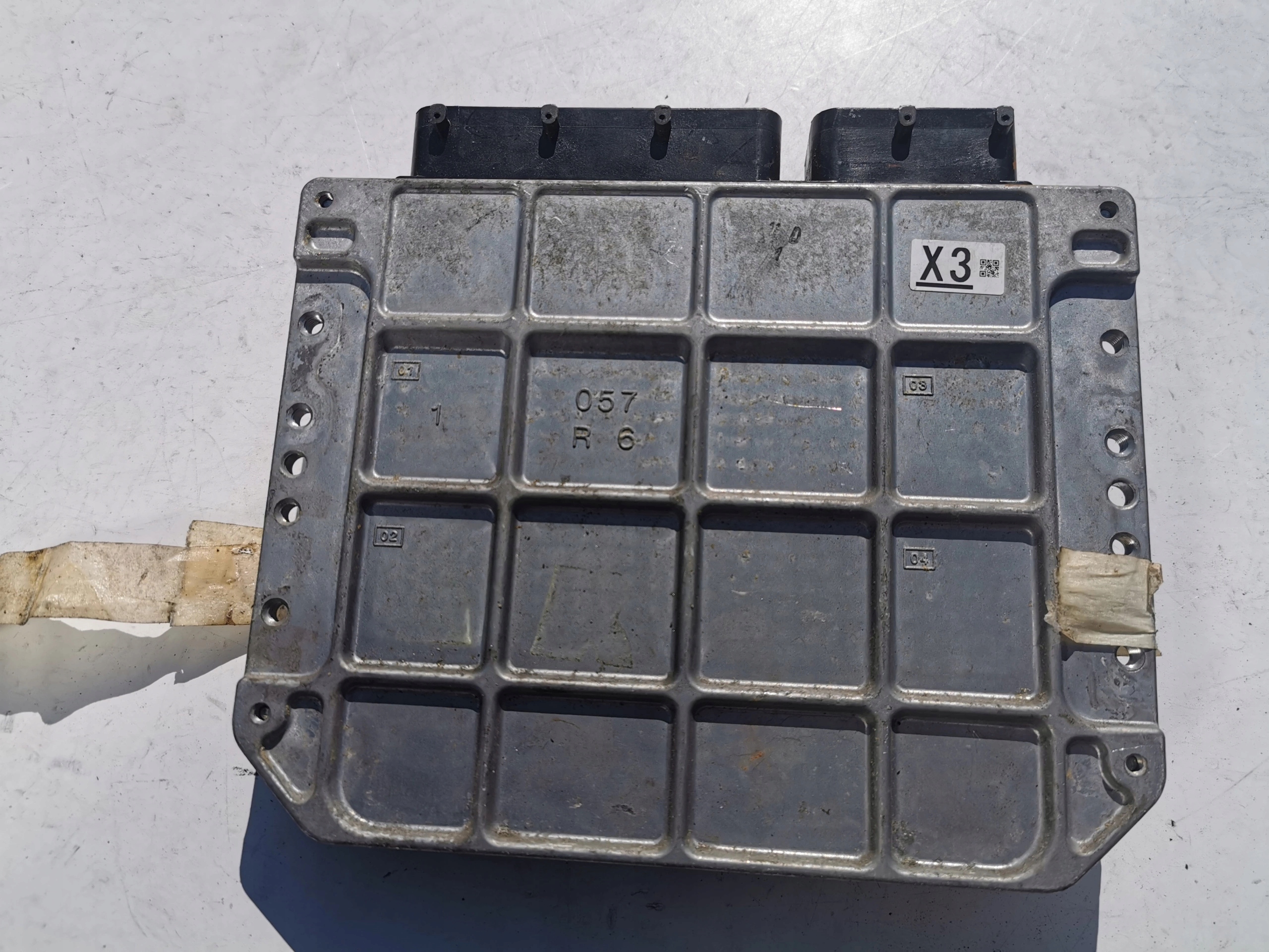 TOYOTA PRIUS 1.8B 89661-47540 275600-0020 computer