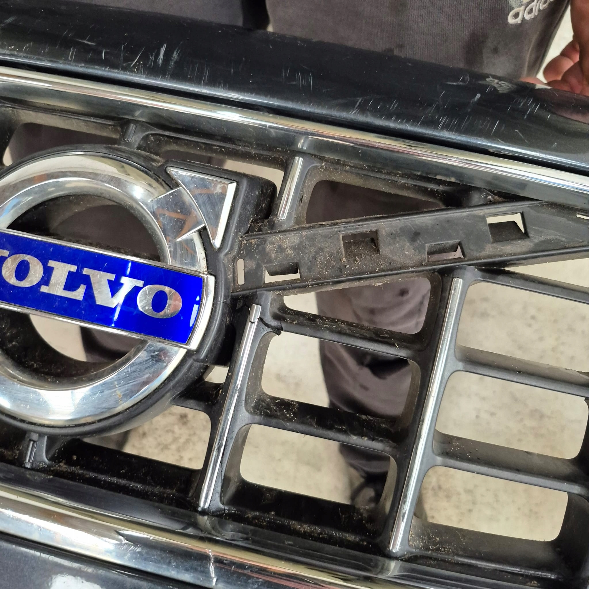 VOLVO V70 III 3 07-14 bumper front front SPR