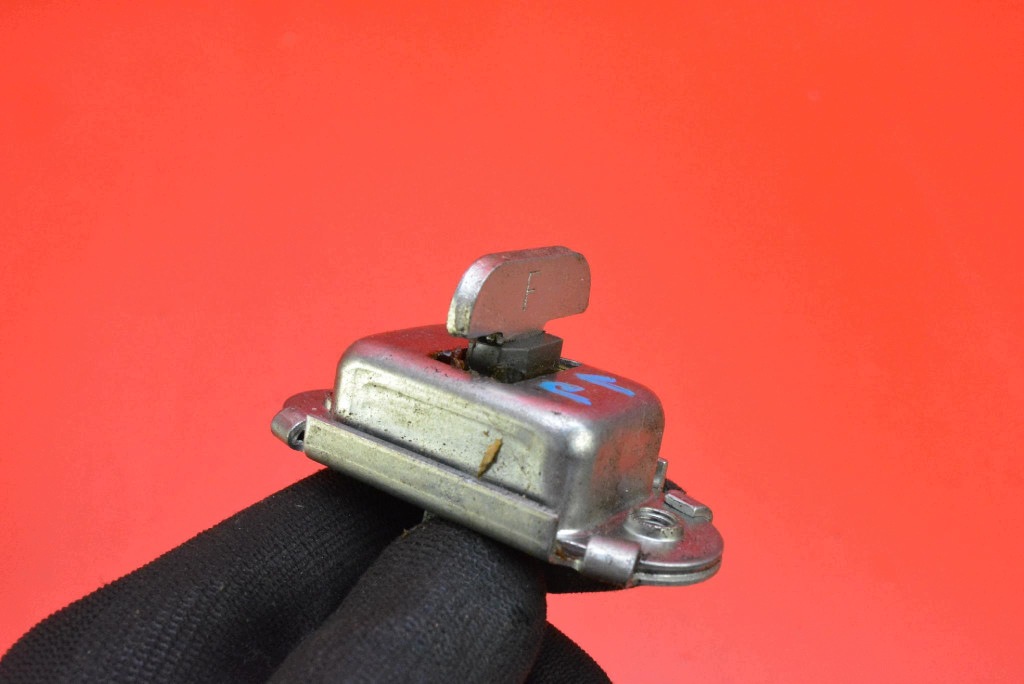 limiter door right front TOYOTA AYGO 2 II 14-20