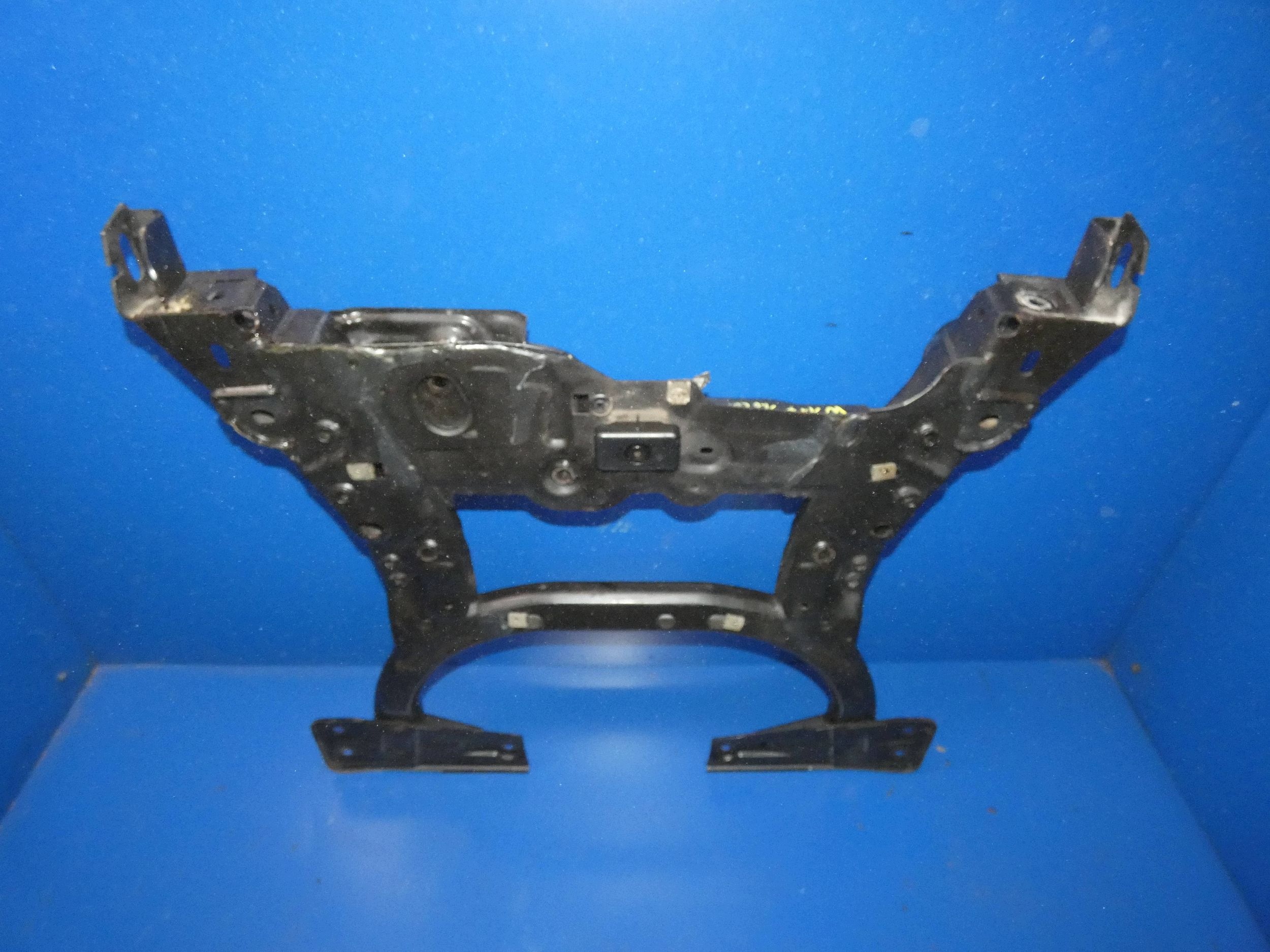 MERCEDES CLA W117 A W176 B W246 axle beam of the engine subframe sider below engine front