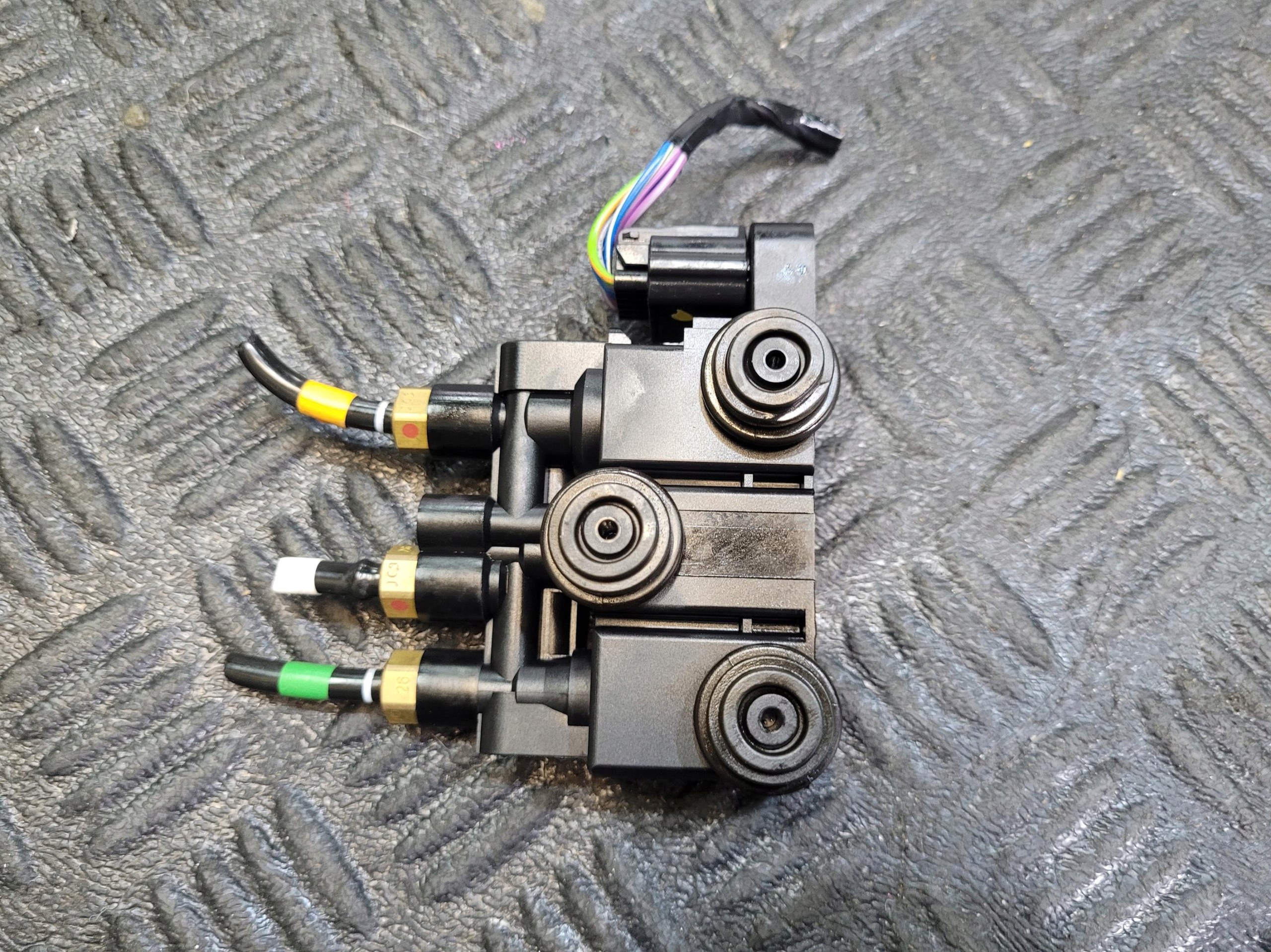 valve distributor springing 2.0 T P400e RANGE ROVER SPORT II L494 LIFT