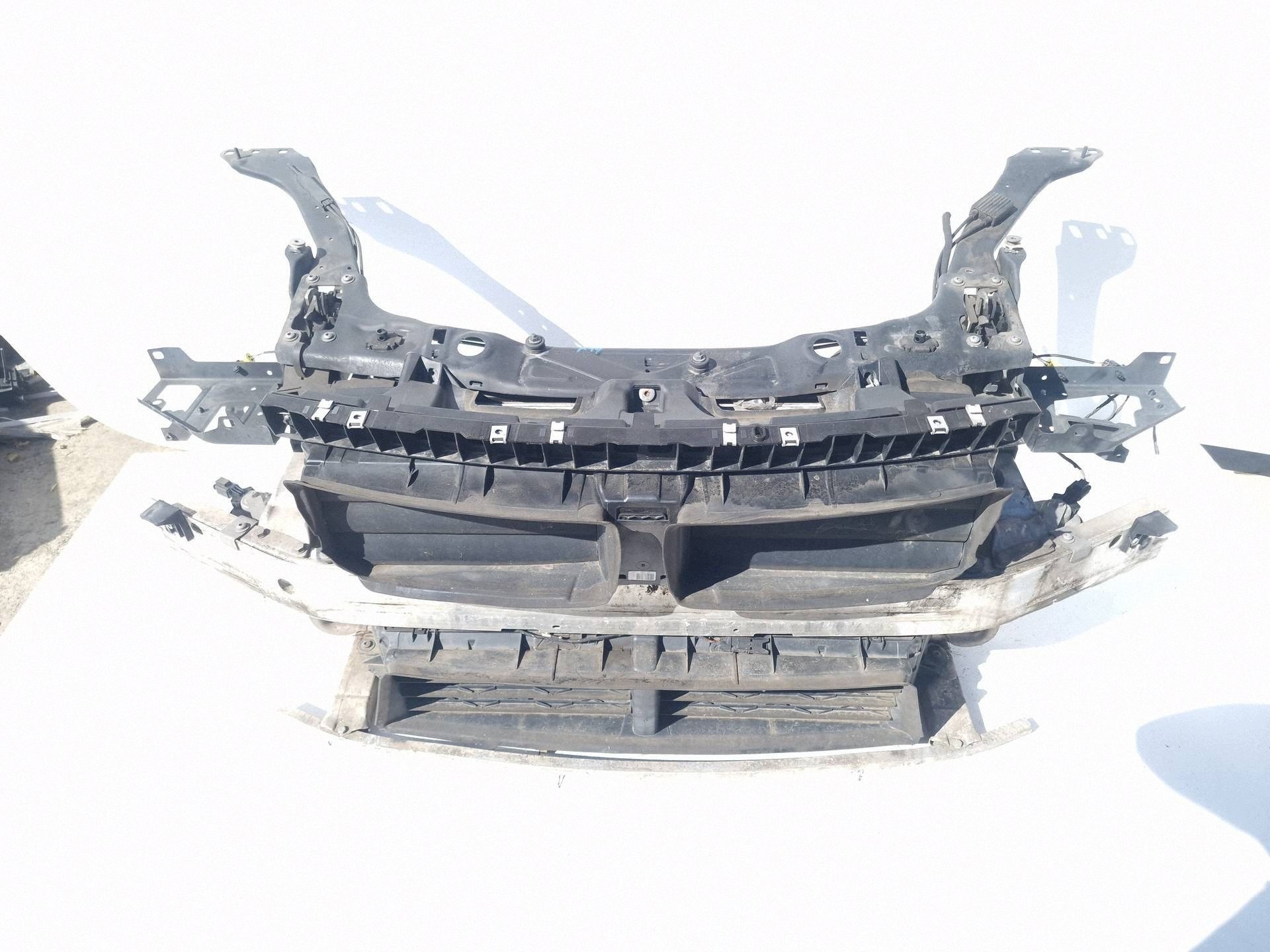 support panel for radiators pillar iron BMW X1 F48 2.0 D 17R complete MANUAL