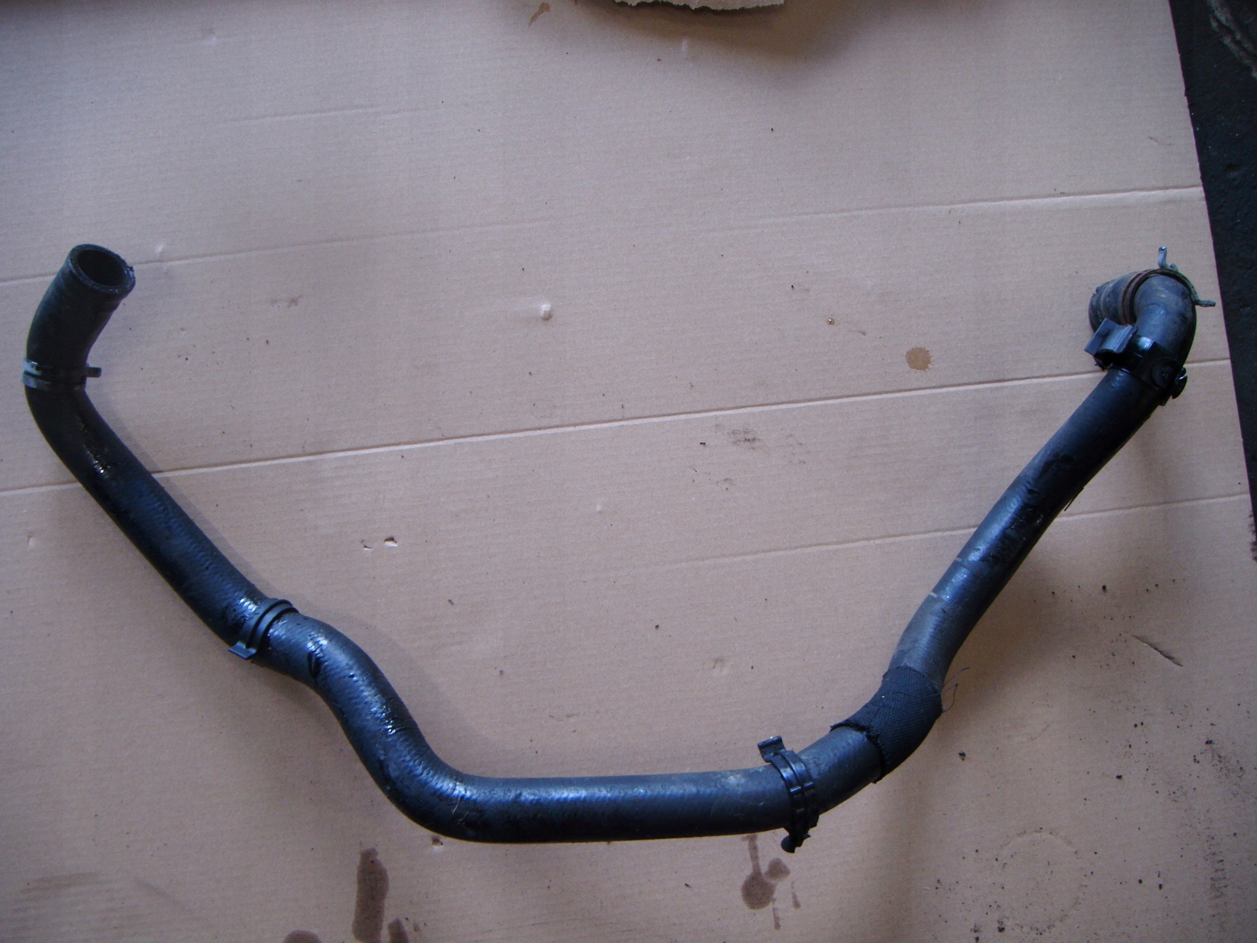 FOCUS MK3 10-18 1.6 TDCI WĄŻ WODY DO CHŁODNICY