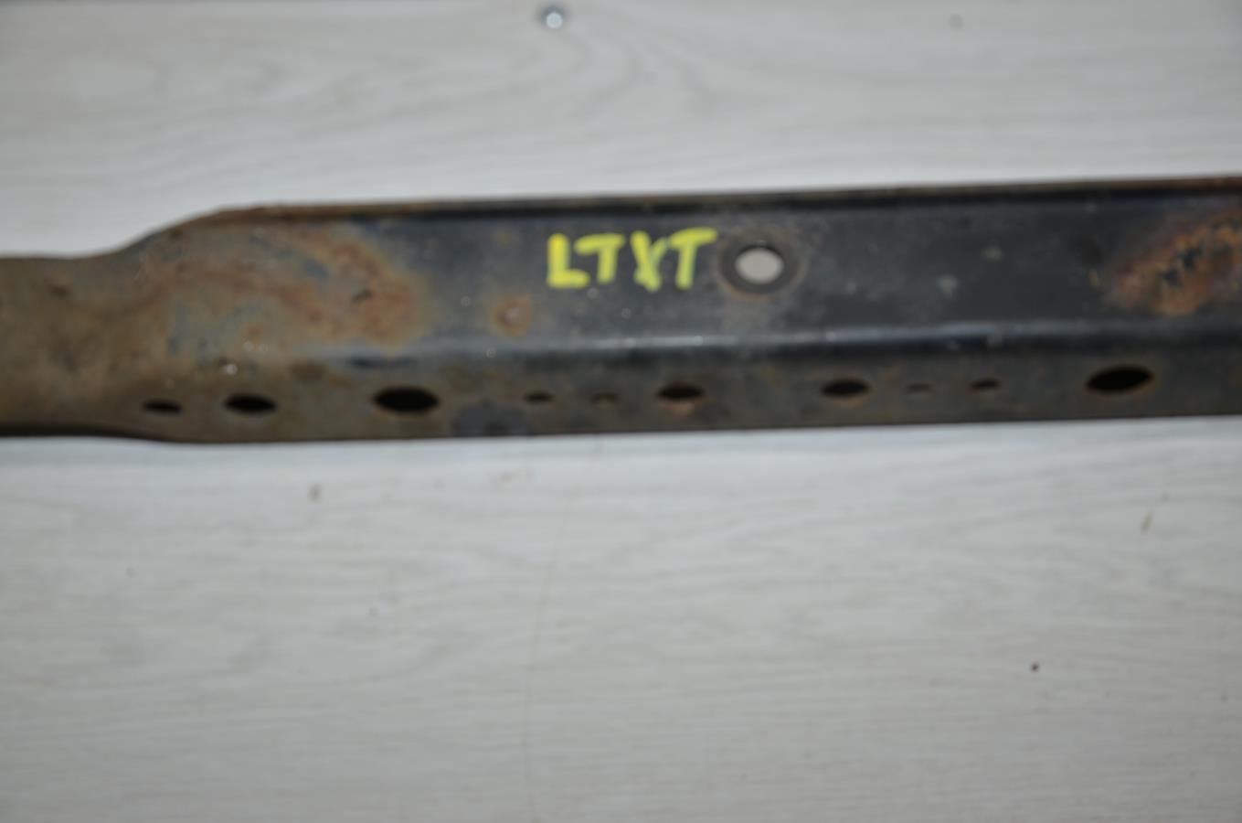 Querlenker links heck Nissan X-Trail t31